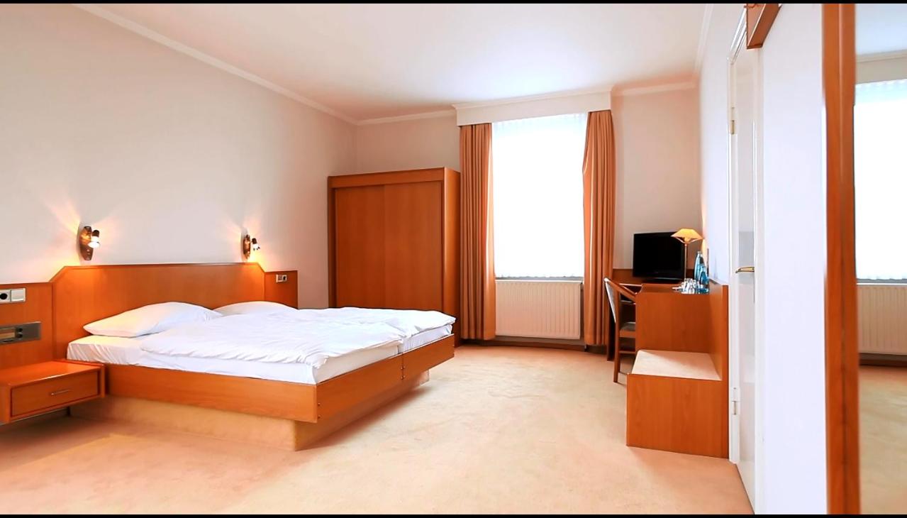Double Room - Photo 4