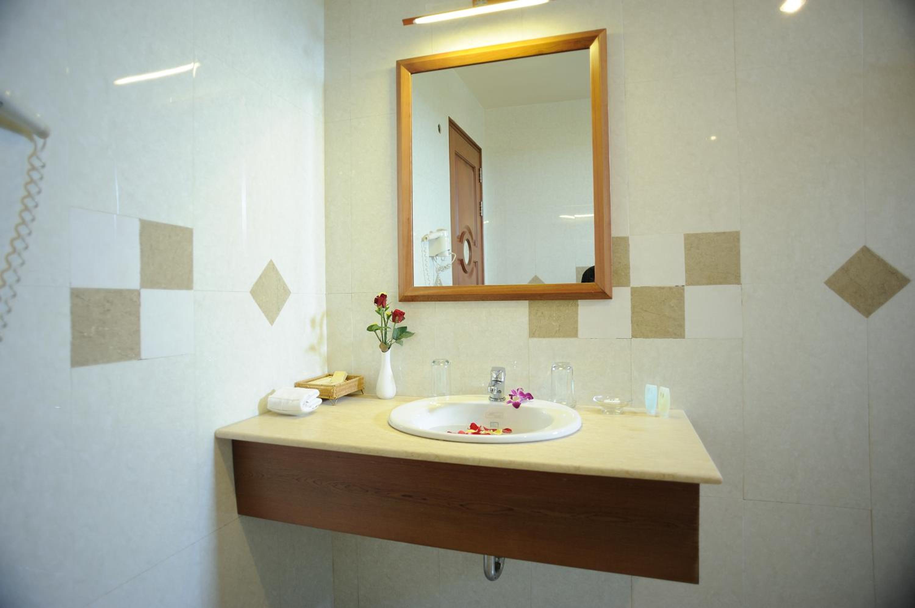 King Room with Spa Bath photo 2