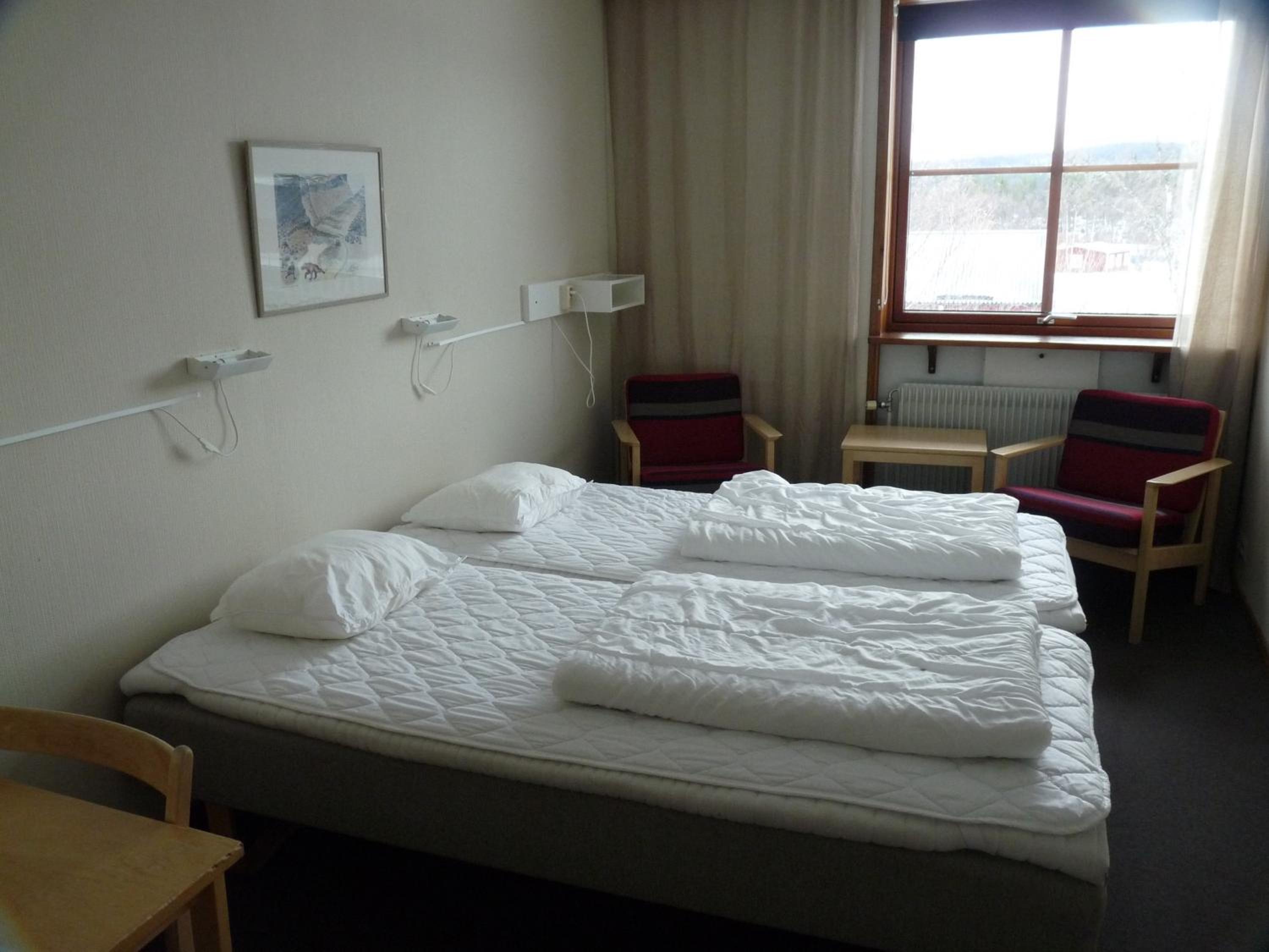 Budget Double Room with Private Bathroom photo 1