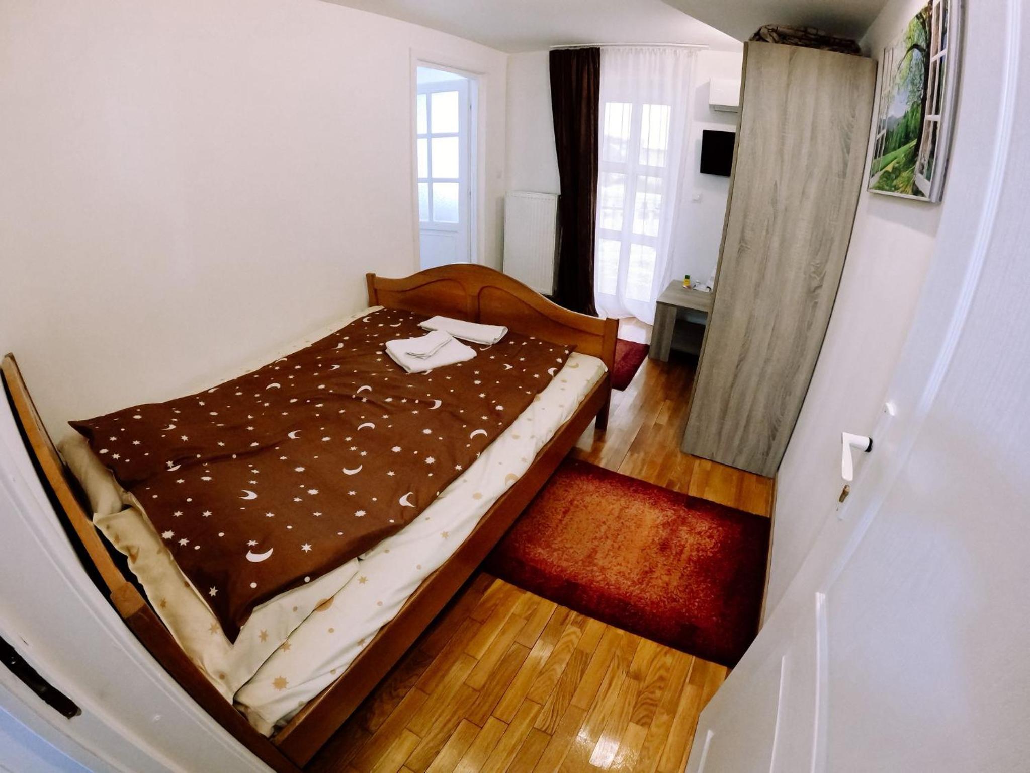 Double Room with Balcony photo 3