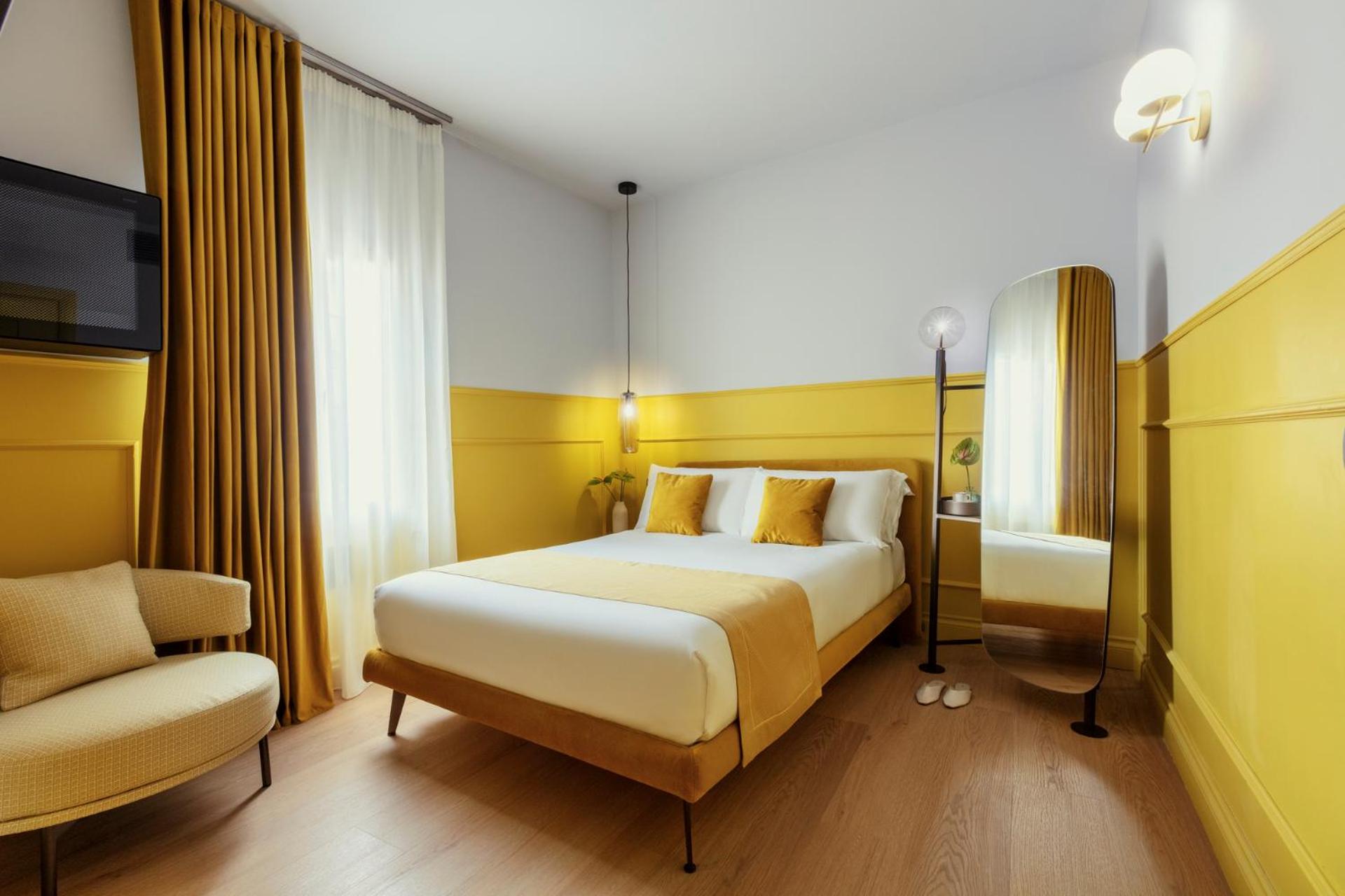 Small Double Room - Separate Building
