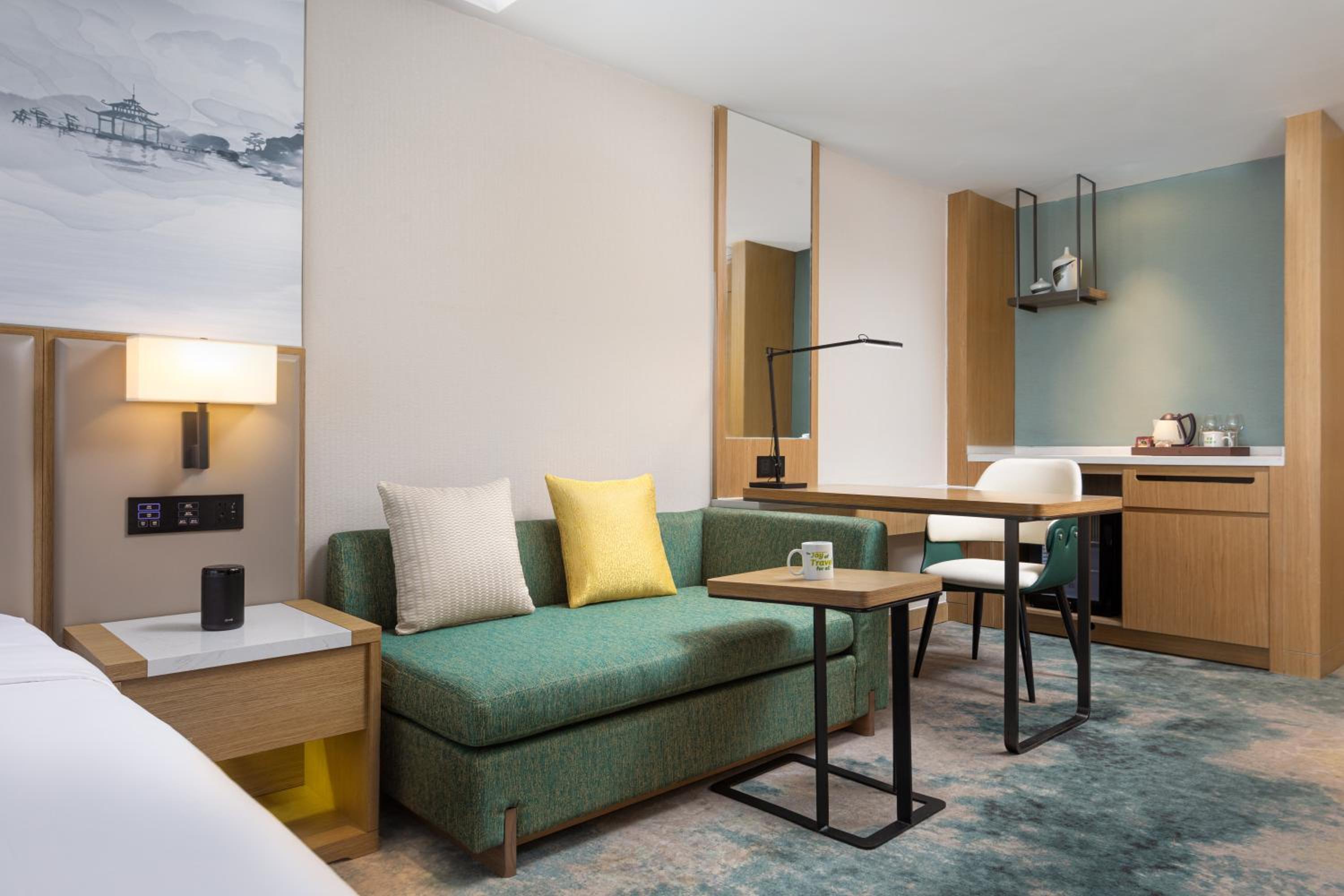 Premium Smart King Room
