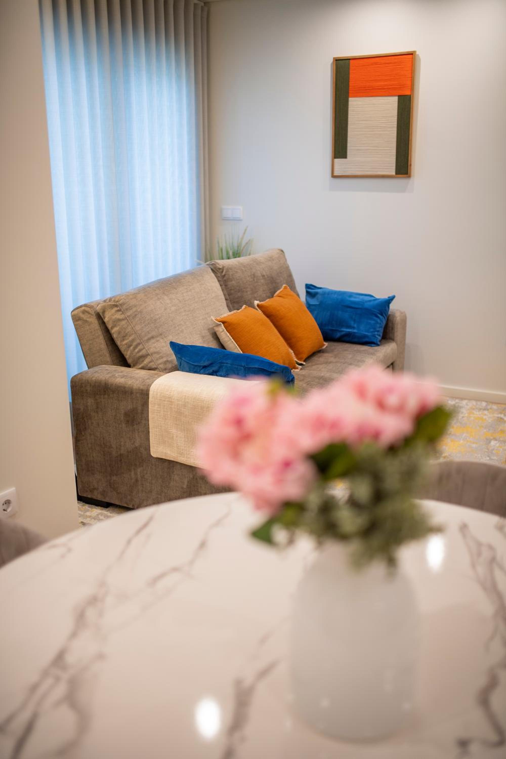 One-Bedroom Apartment with Balcony photo 3