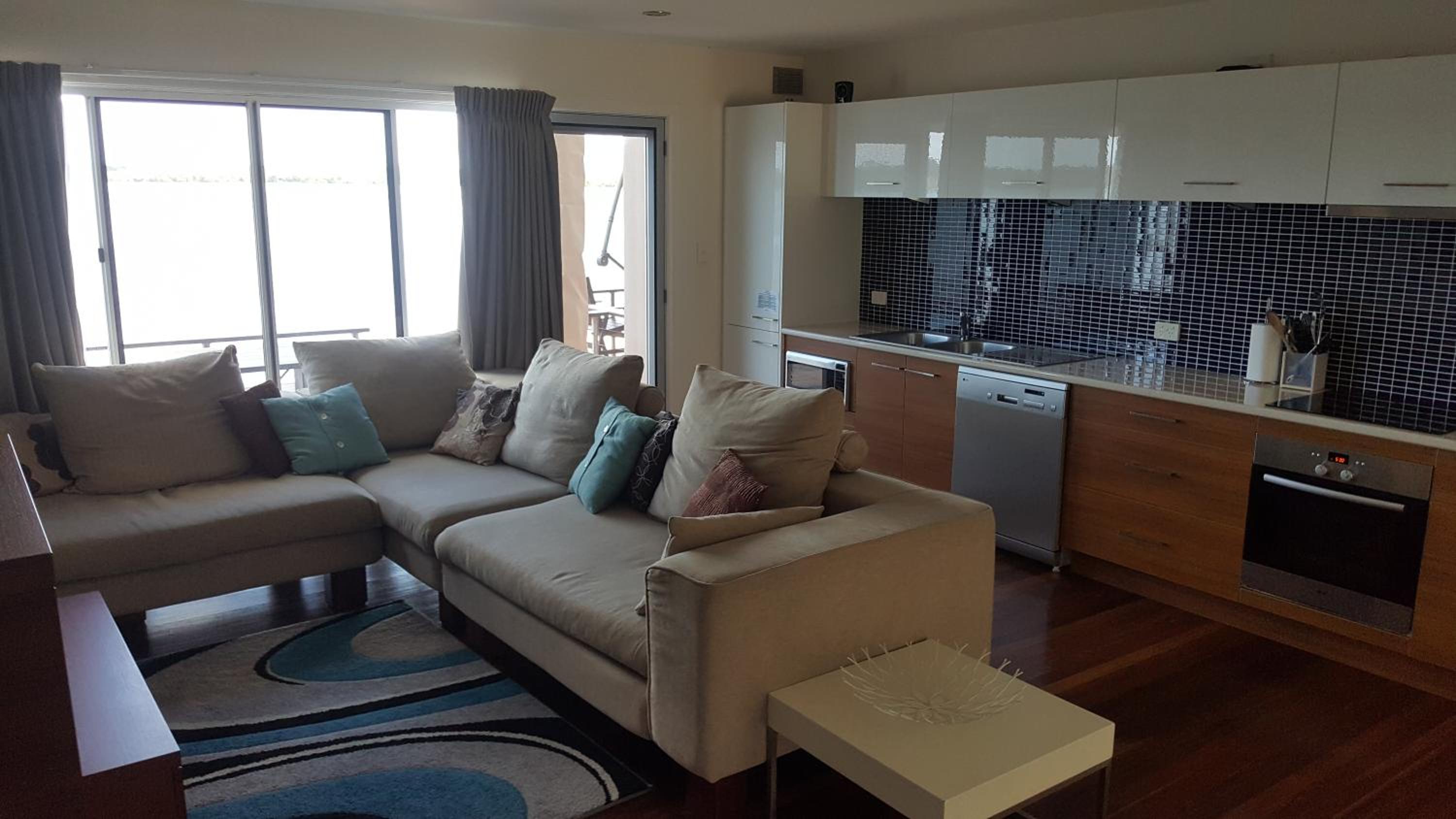 Two-Bedroom Villa - Photo 12