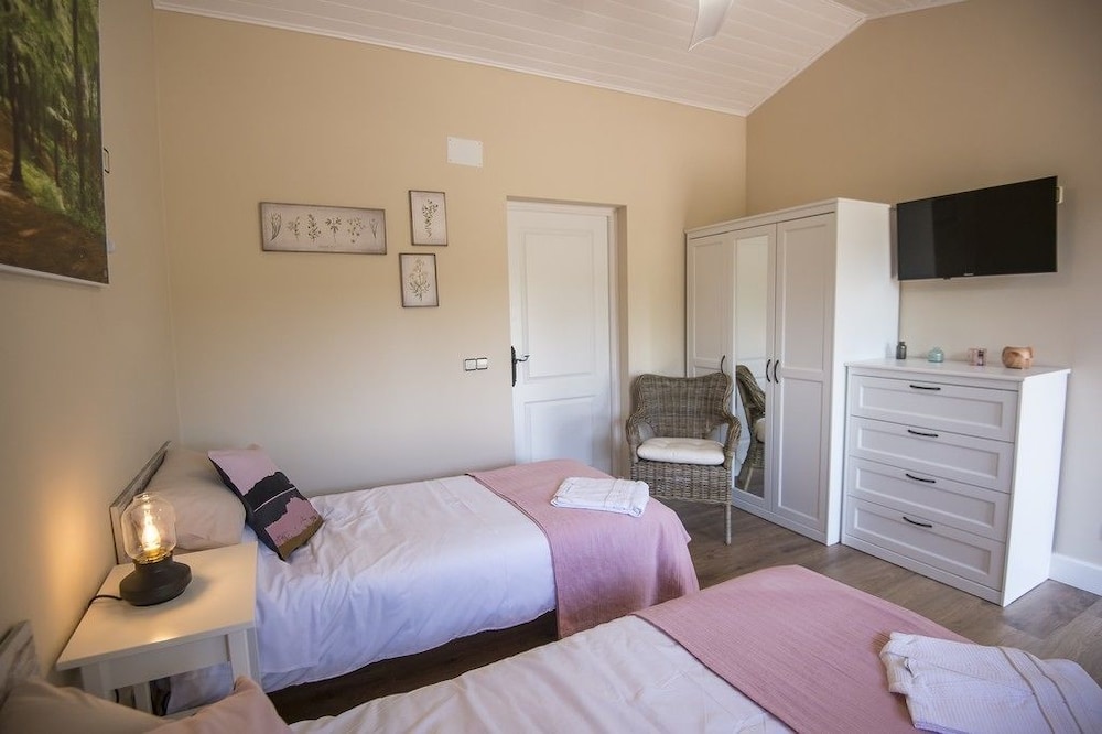 Double or Twin Room (3) photo 2