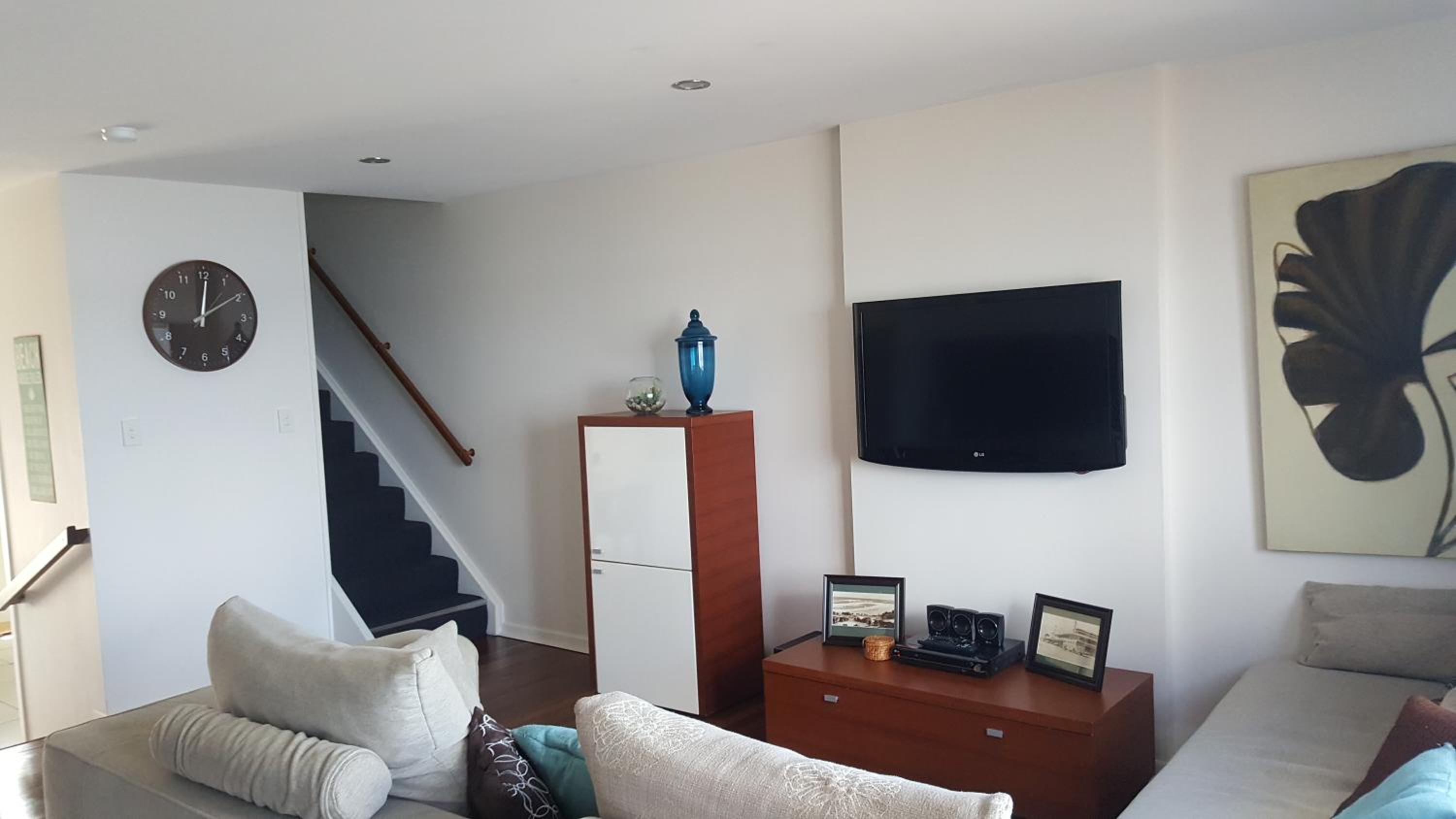 Two-Bedroom Villa - Photo 2