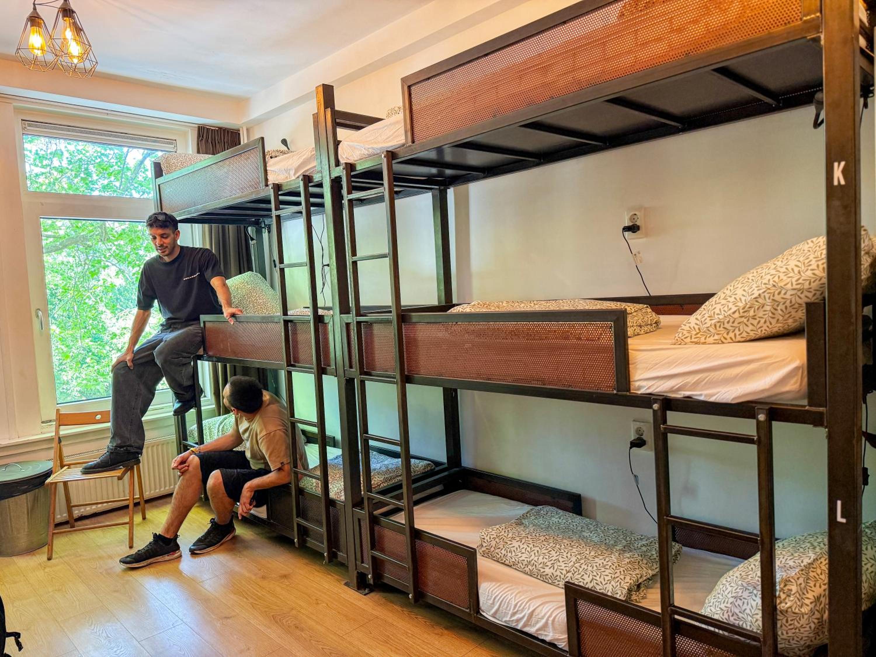 Bed in 9-Bed Mixed Dormitory Room thumbnail 6