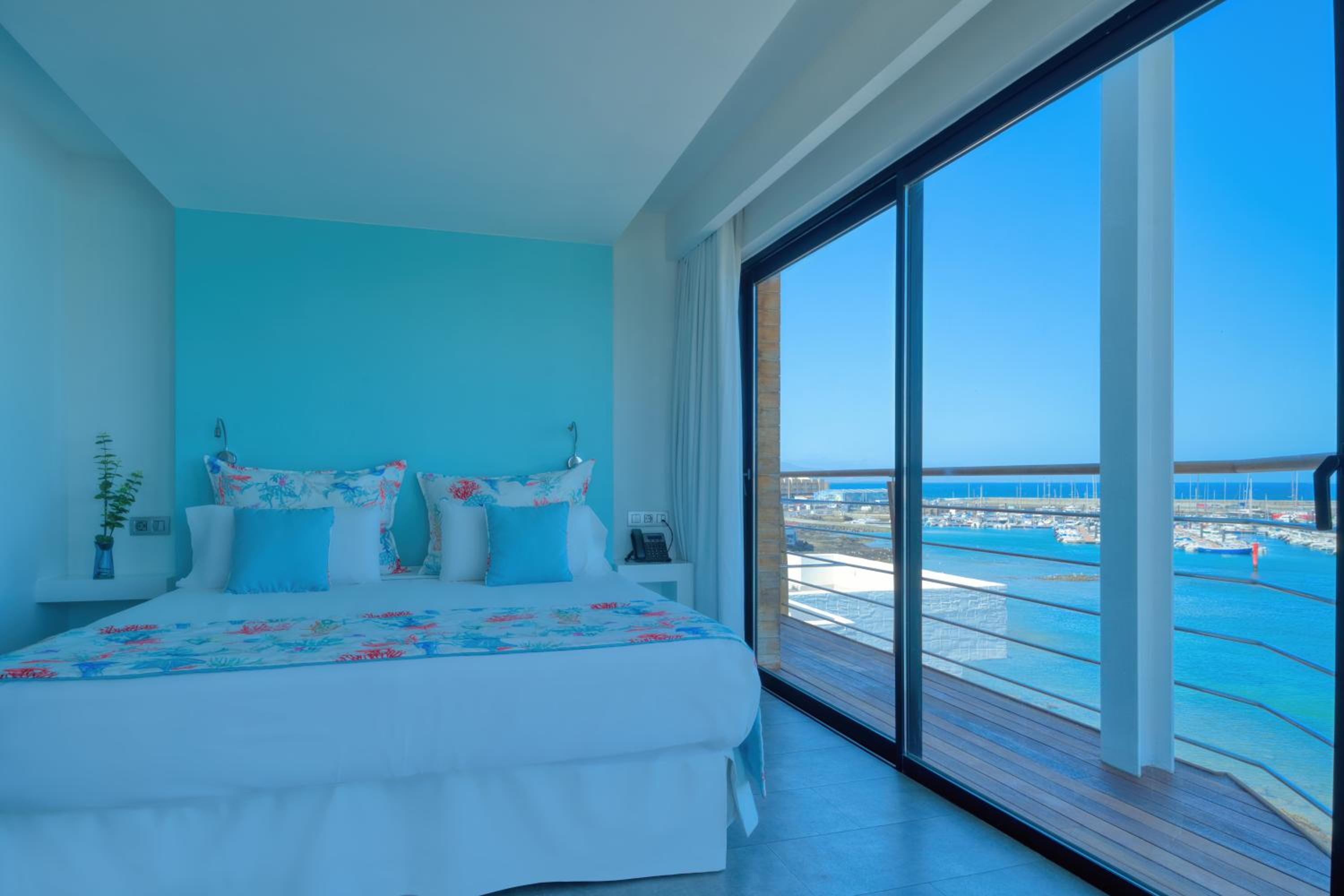 Suite with Sea View
