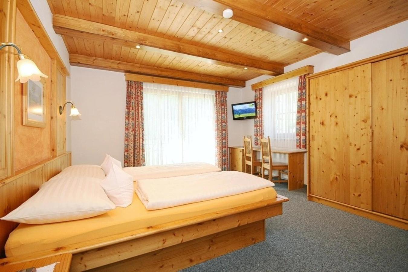 Two-Bedroom Apartment with Mountain View