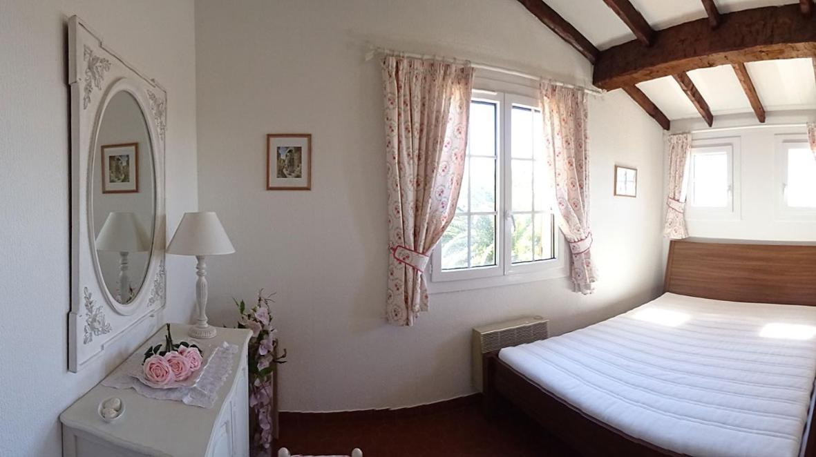 Villa with Sea View photo 1