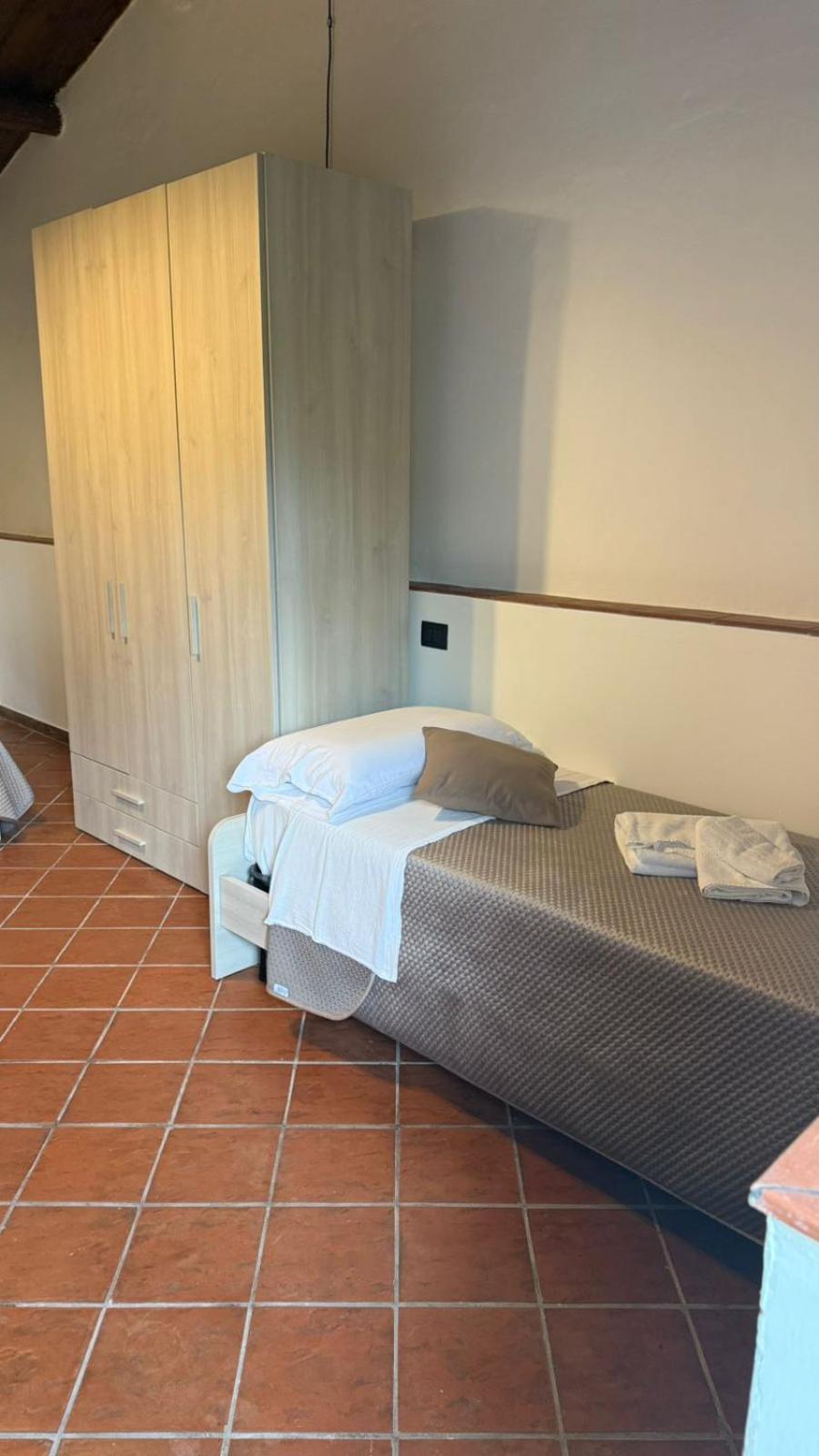 Quadruple Room - Photo 7