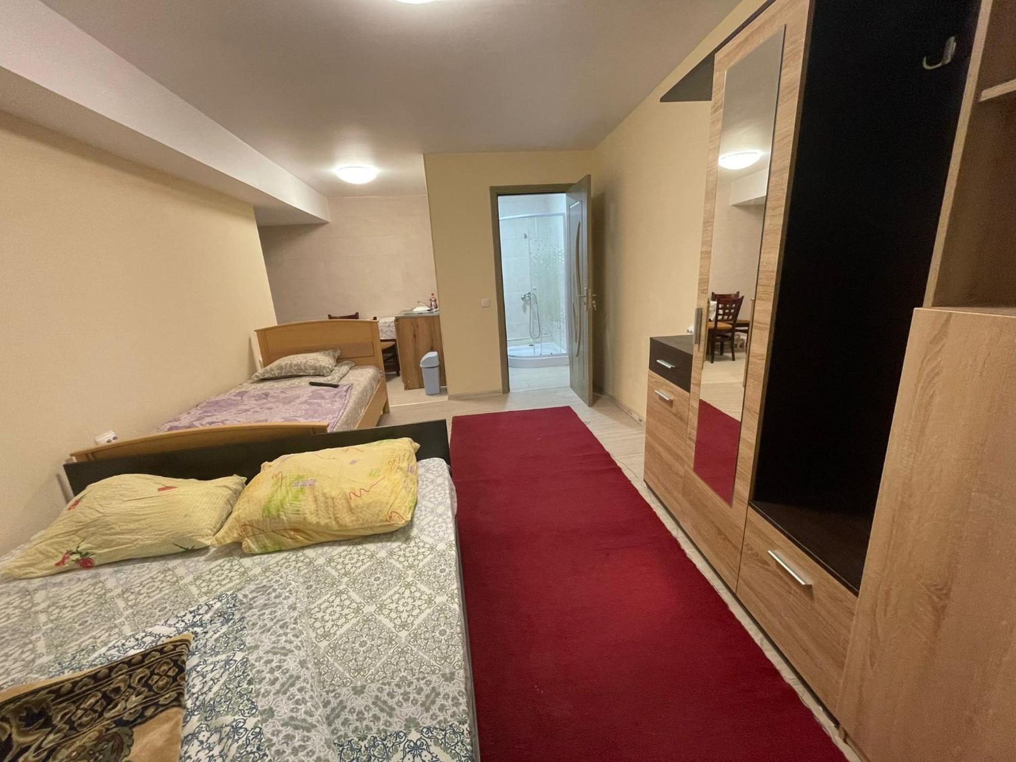 Deluxe Double Room (2 Adults + 1 Child)