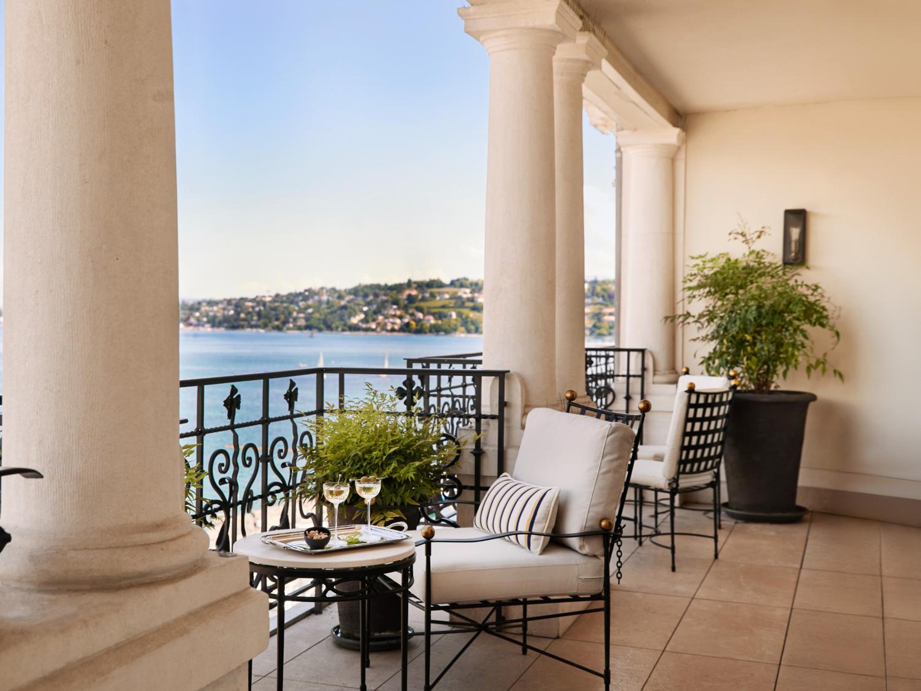 Presidential Suite thumbnail 5