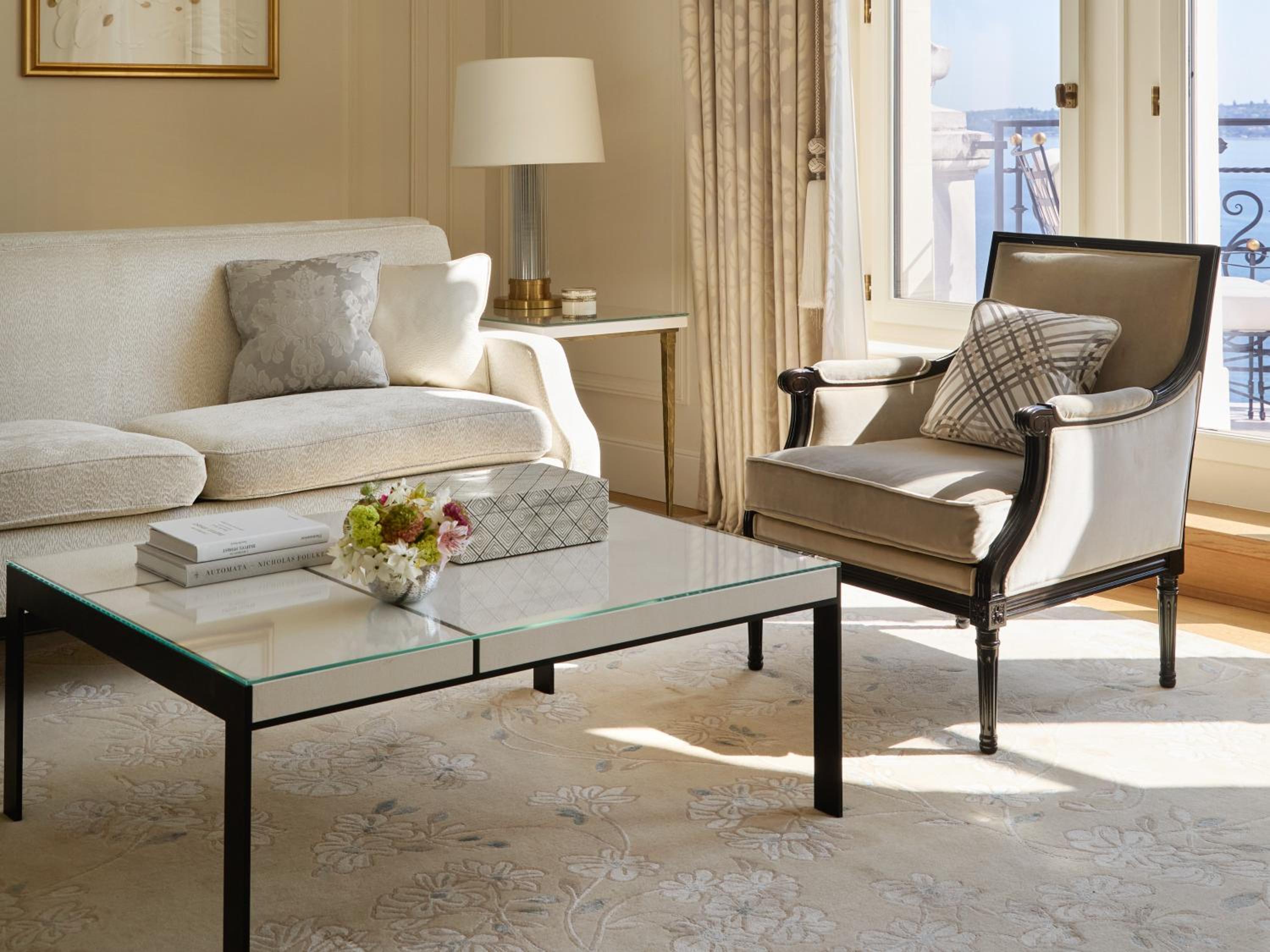 Suite with Lake View - Photo 12