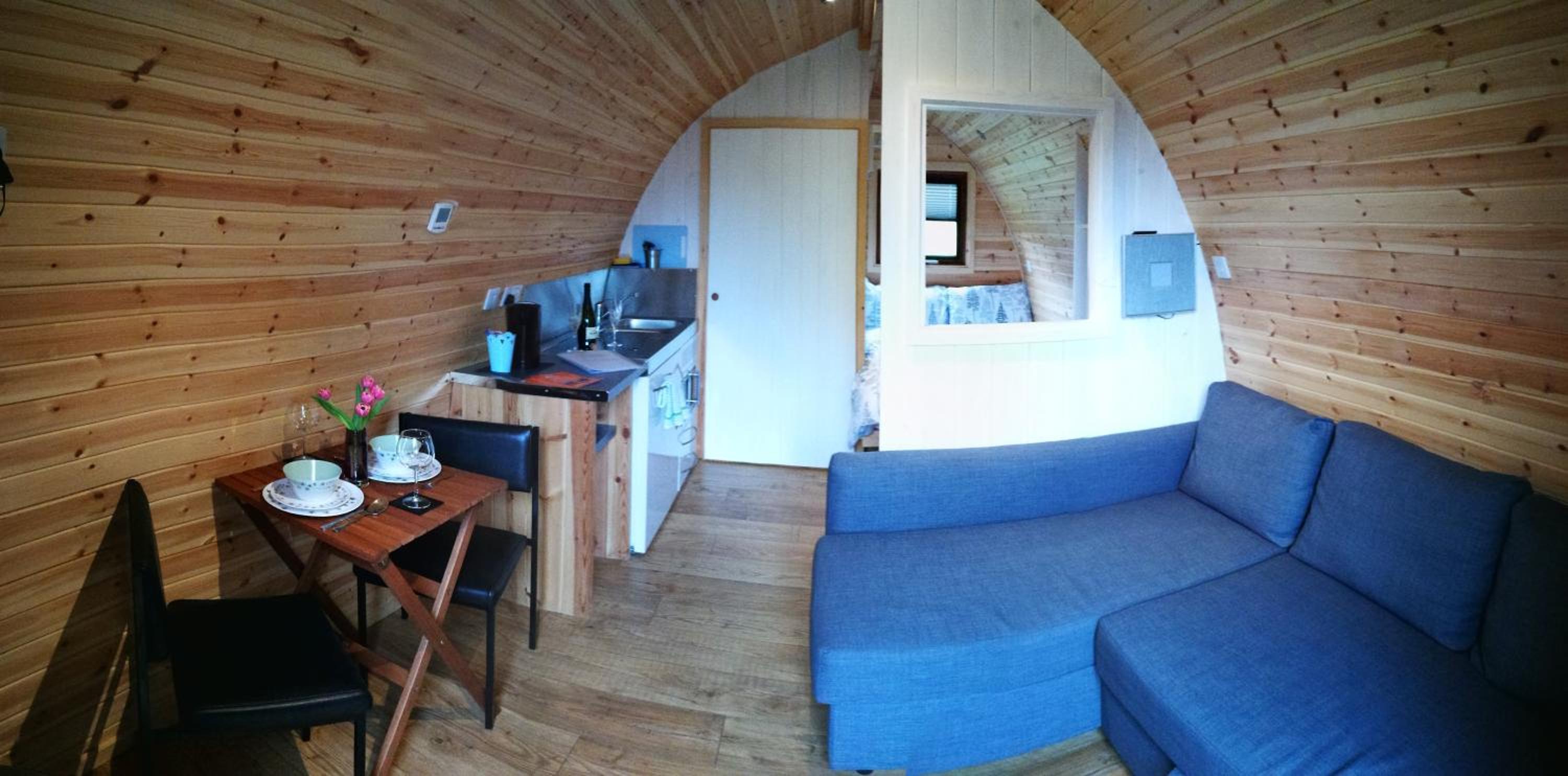 Double Room with Private Bathroom photo 2
