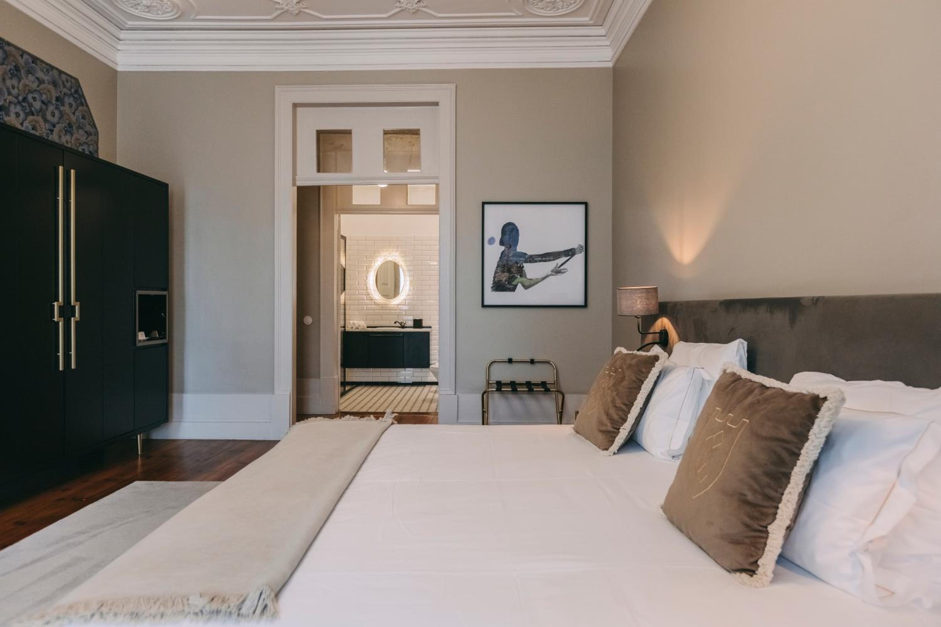 Double or Twin Room - Photo 5