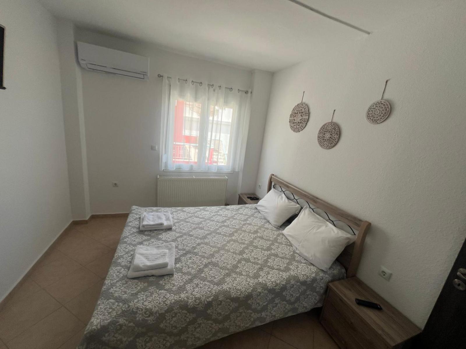 One-Bedroom Apartment with Balcony photo 3