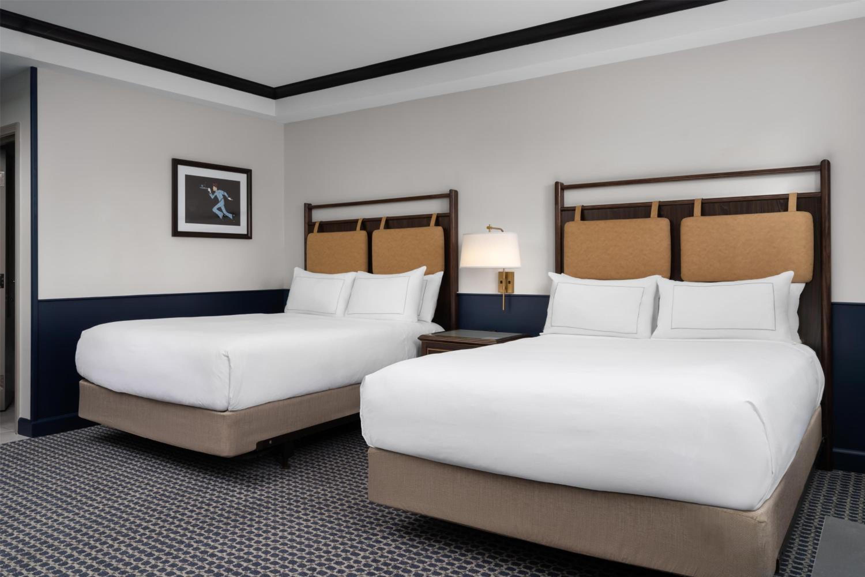 Superior Queen Room with Two Queen Beds - Photo 6