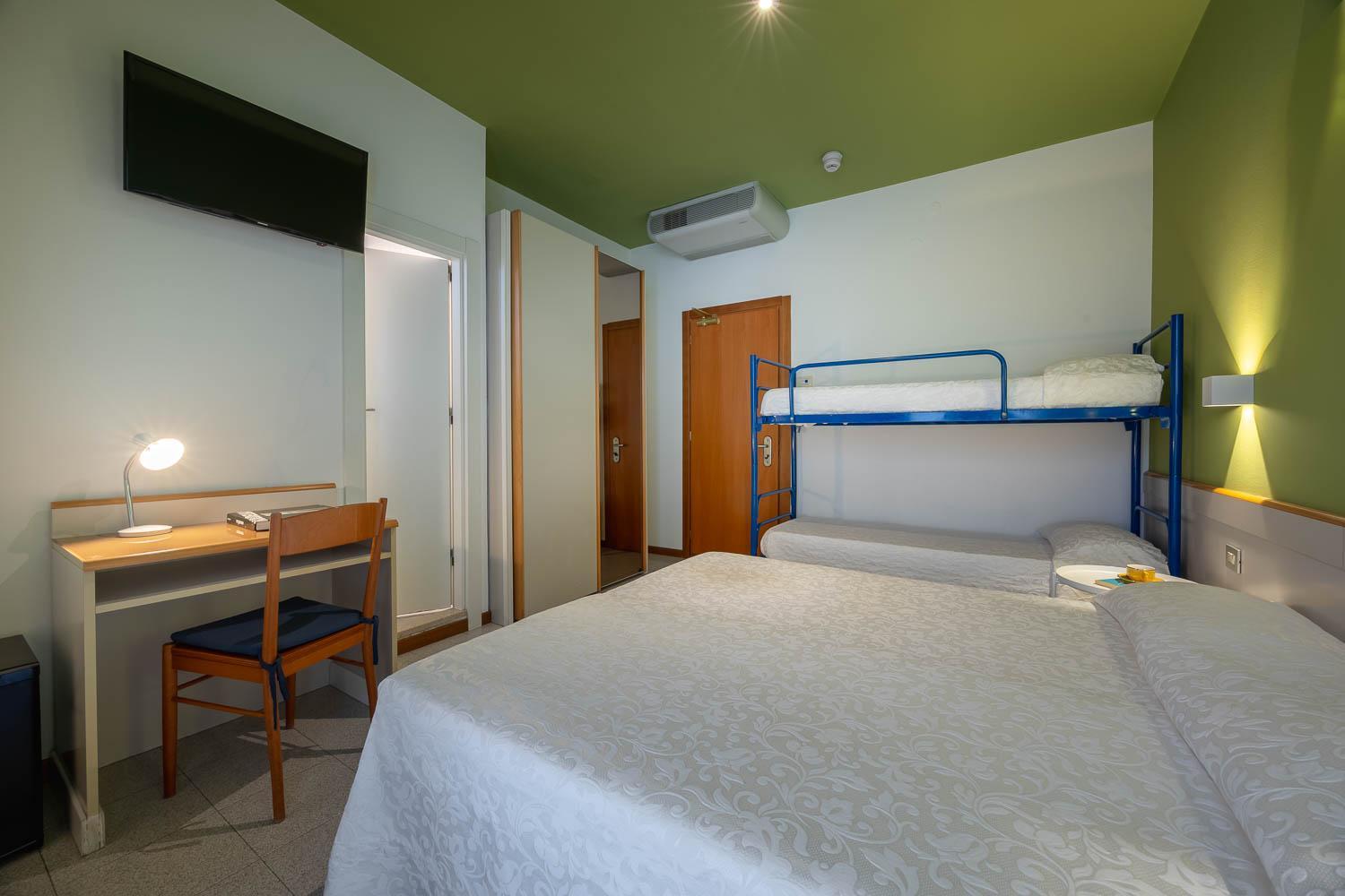 Comfort Quadruple Room photo 2