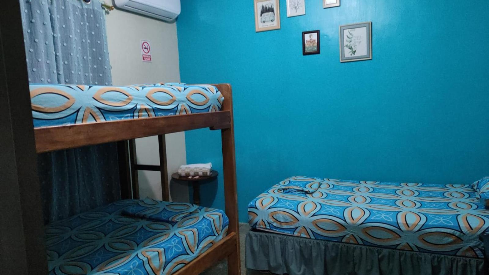 Basic Triple Room with Shared Bathroom
