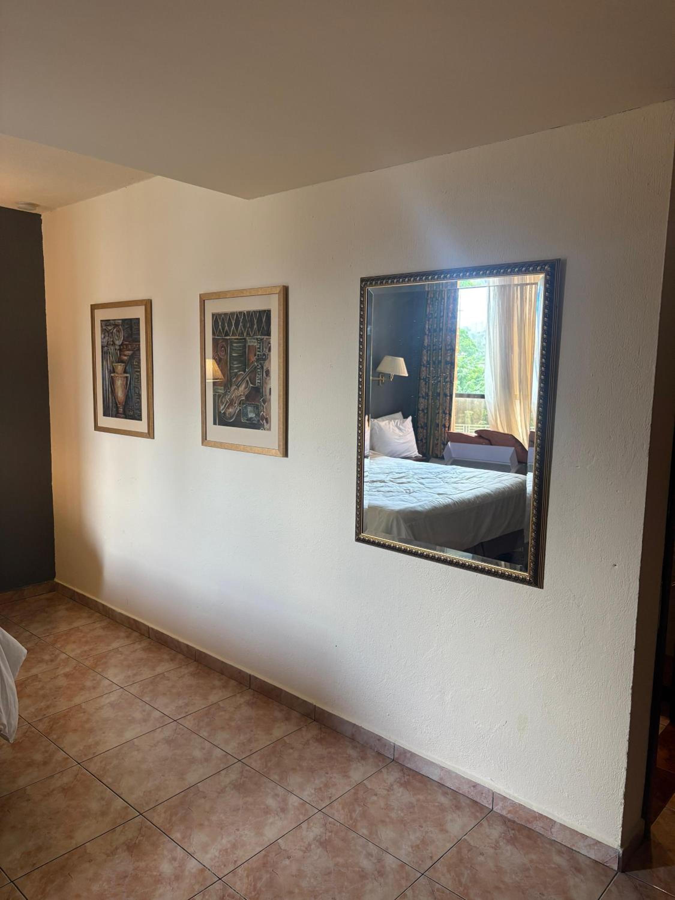 Single Room photo 3