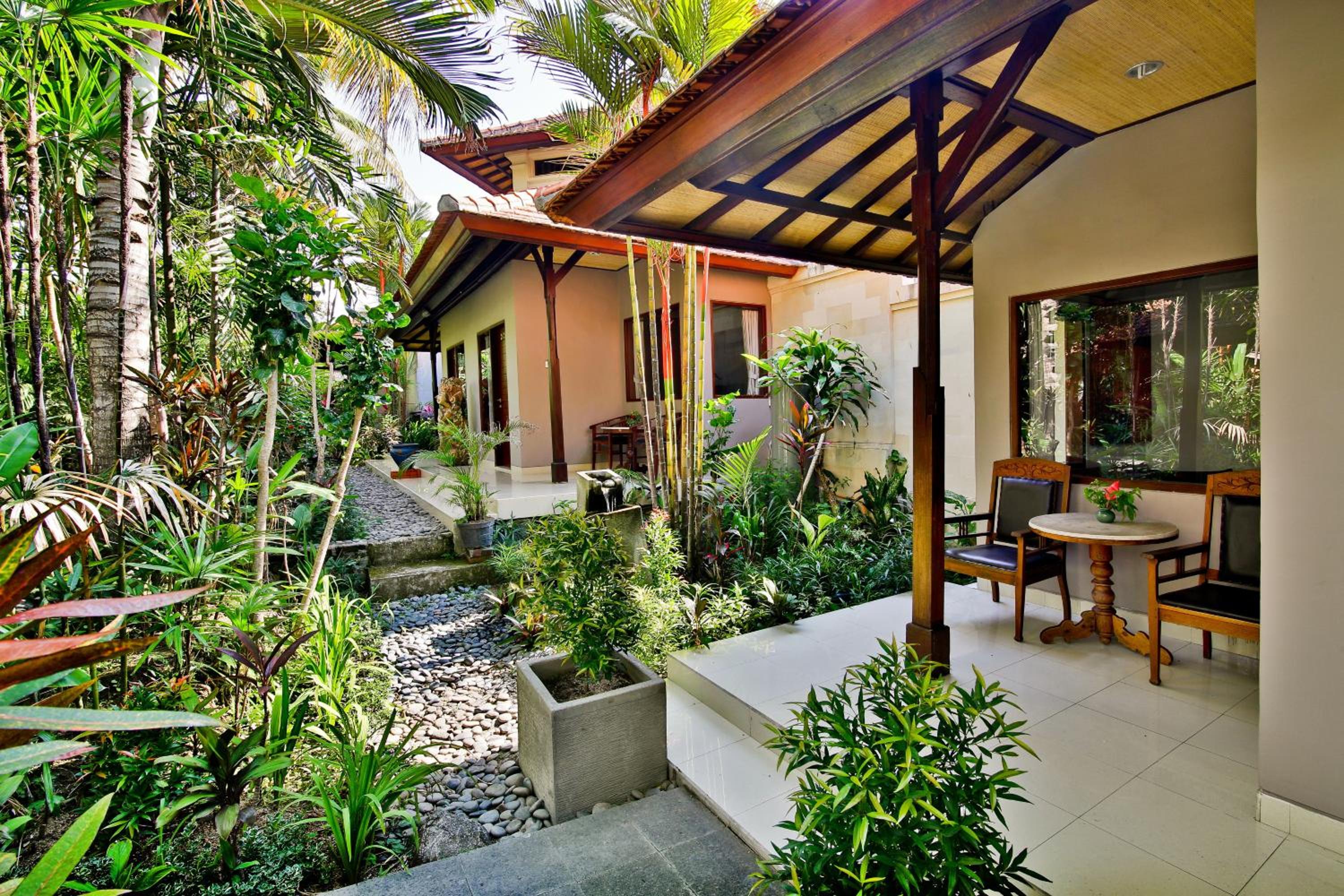 Deluxe Room with Garden View - Photo 12