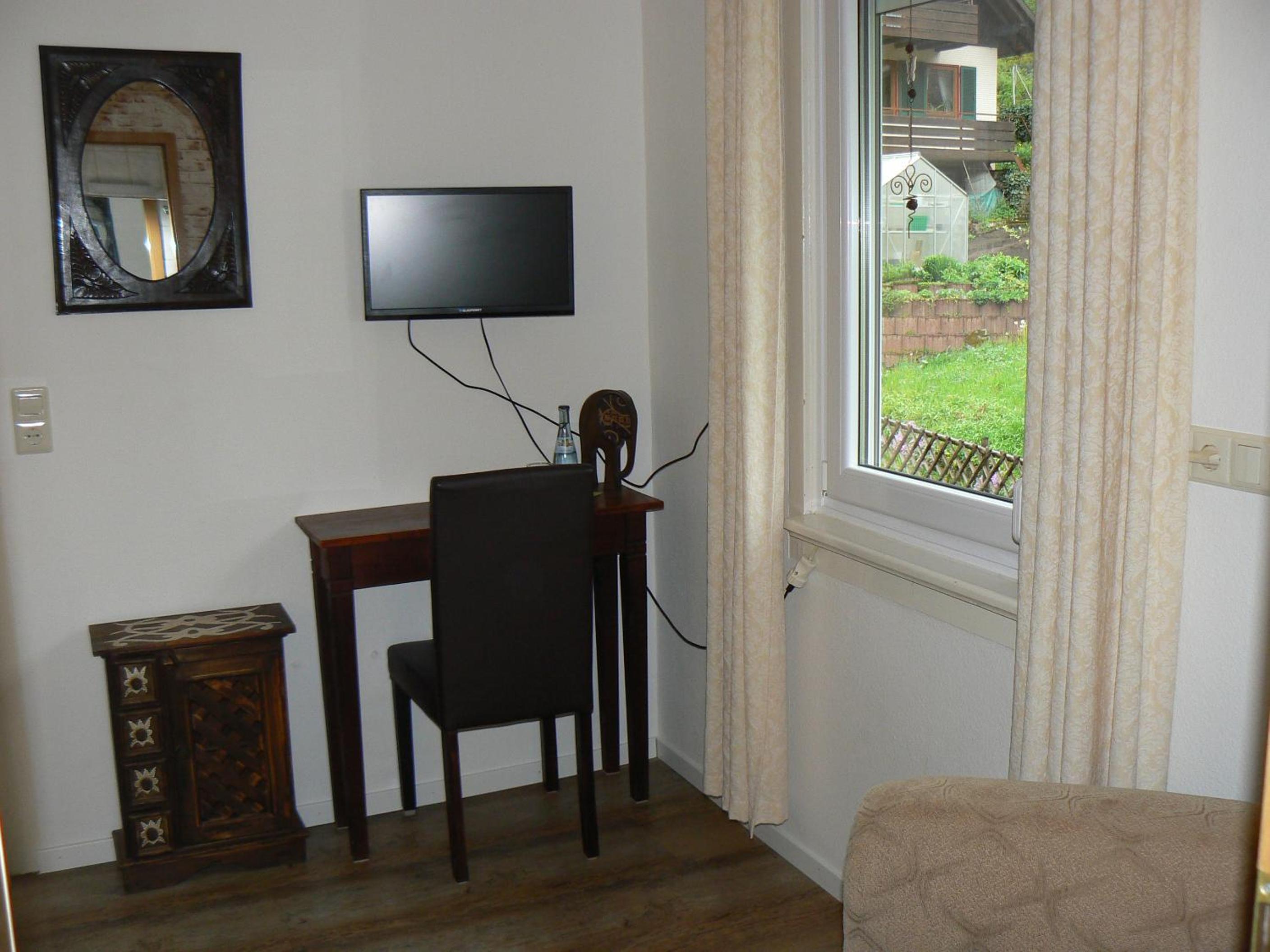 Single Room photo 3