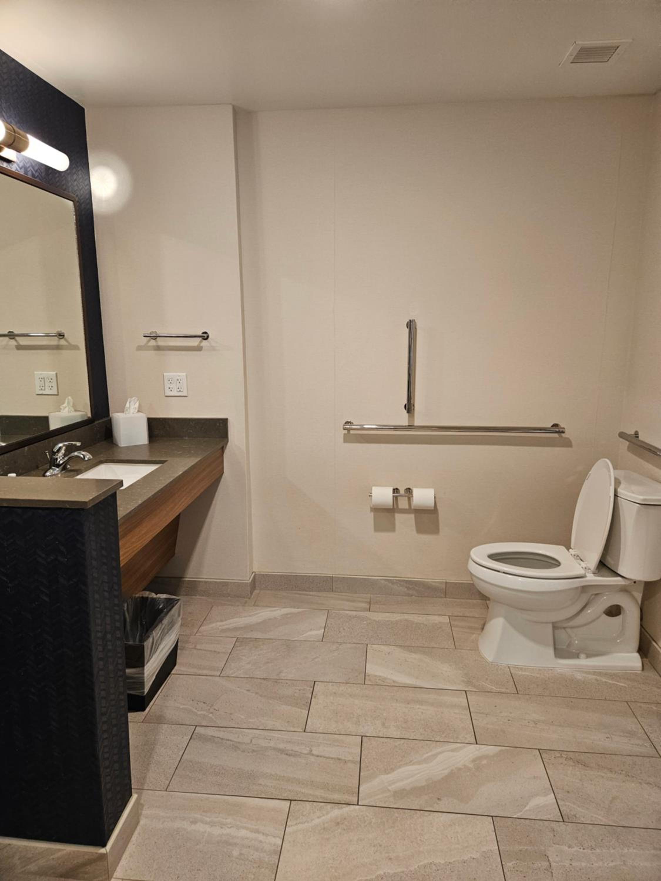 King Room with Adapted Tub - Mobility and Hearing Accessible