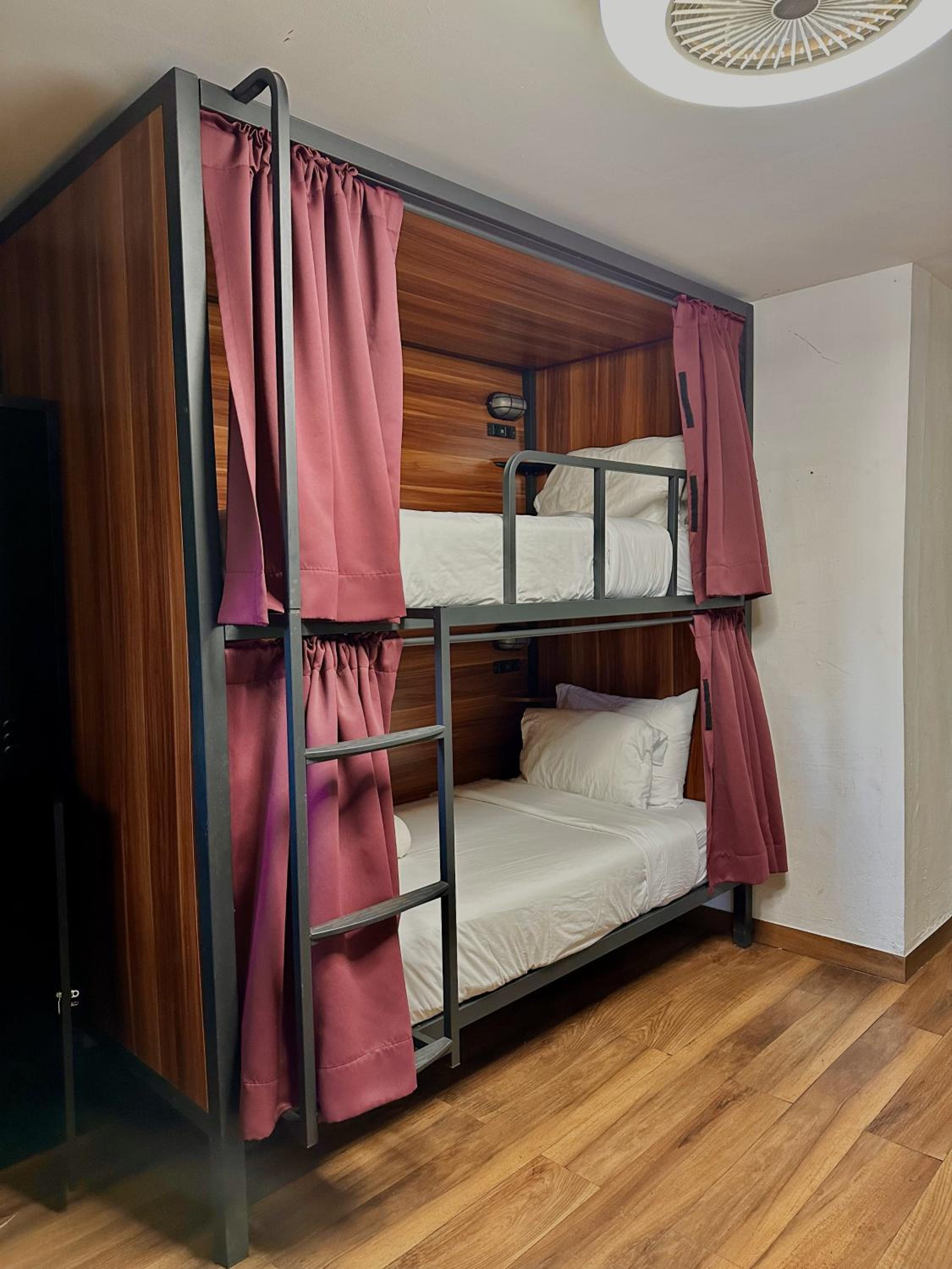 Bunk Bed in Mixed Dormitory Room