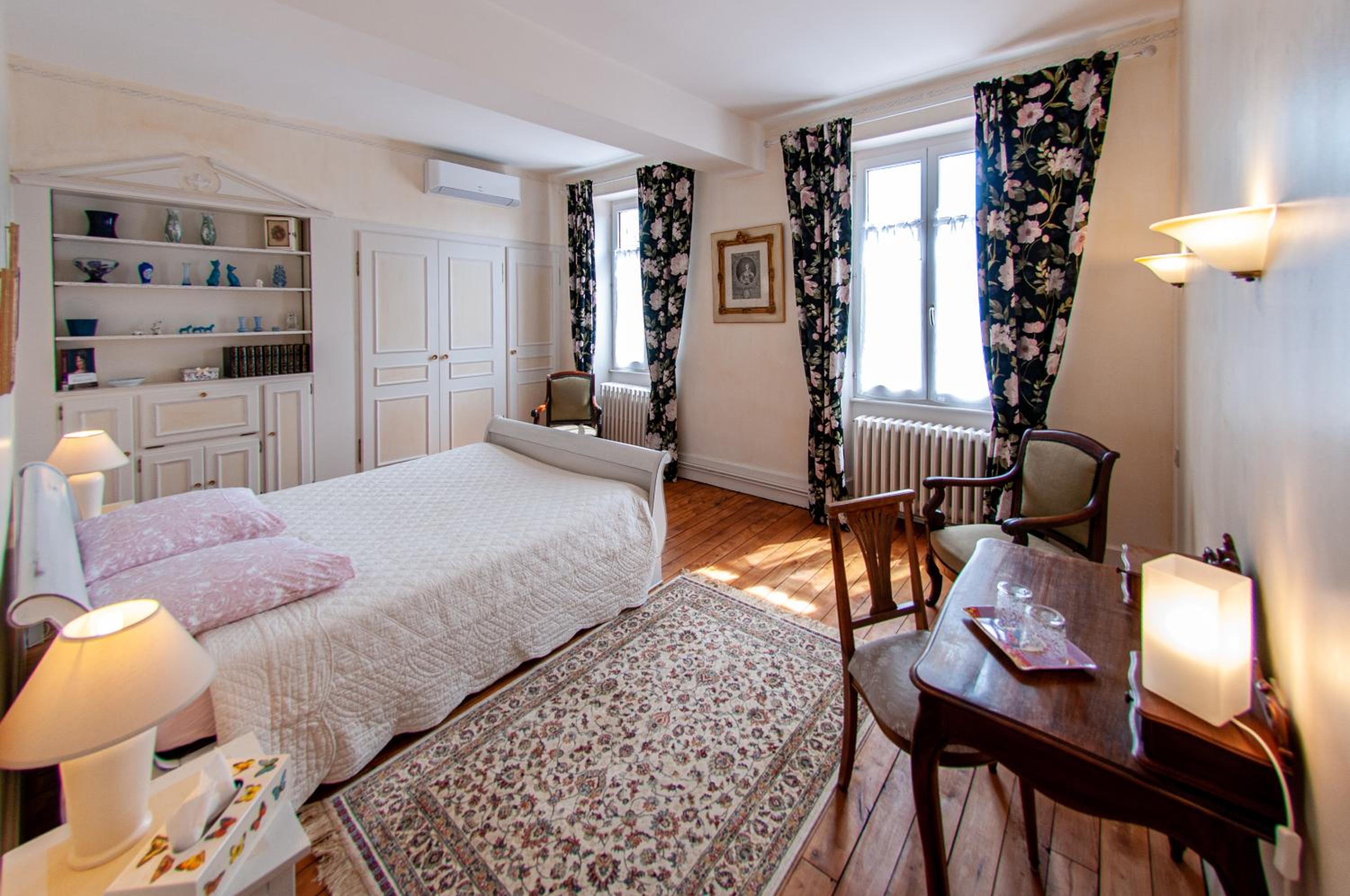 Double Room with Private Bathroom photo 2