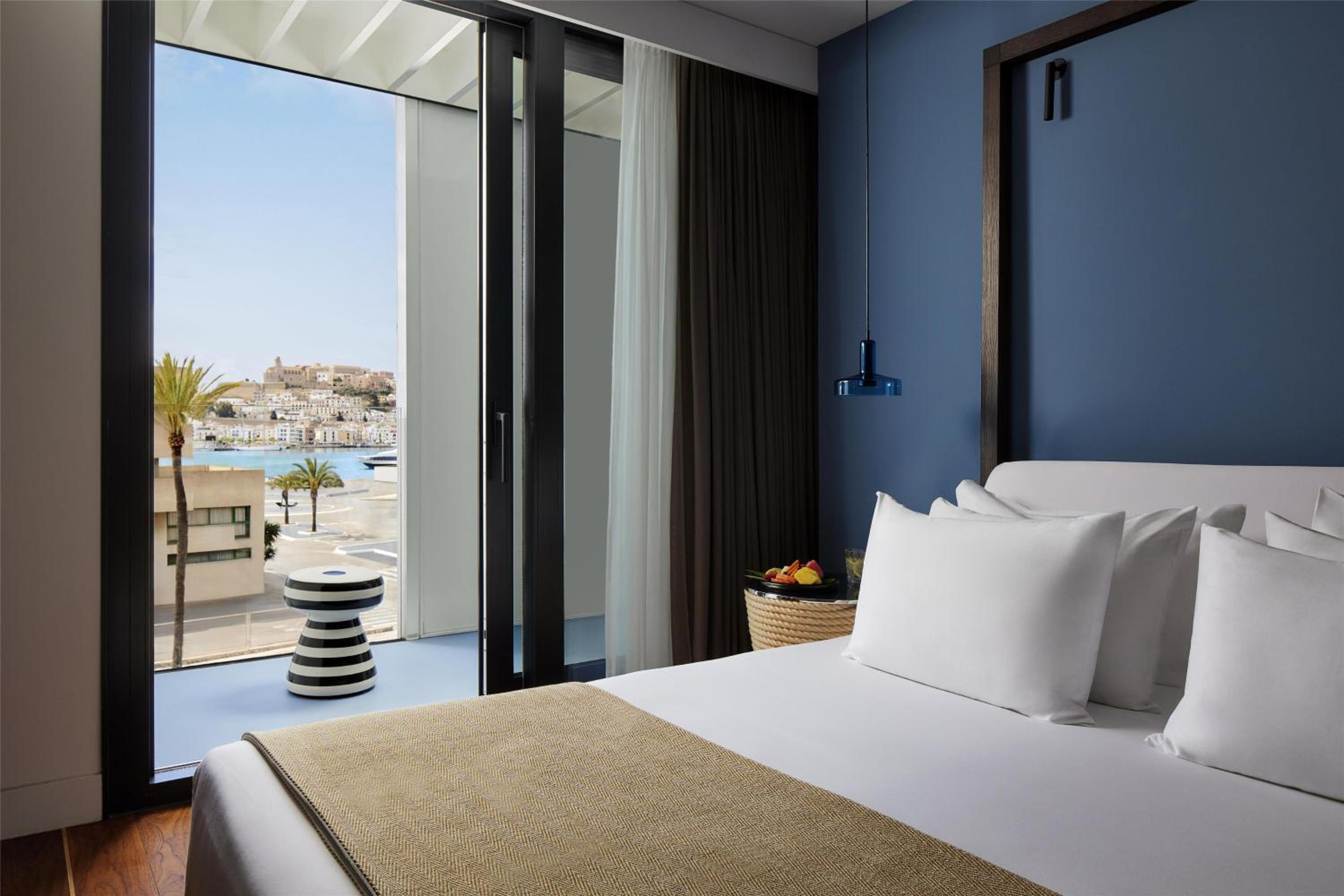 Premium Room with Terrace and View
