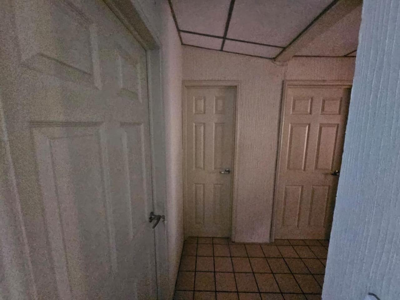 Four-Bedroom House photo 2