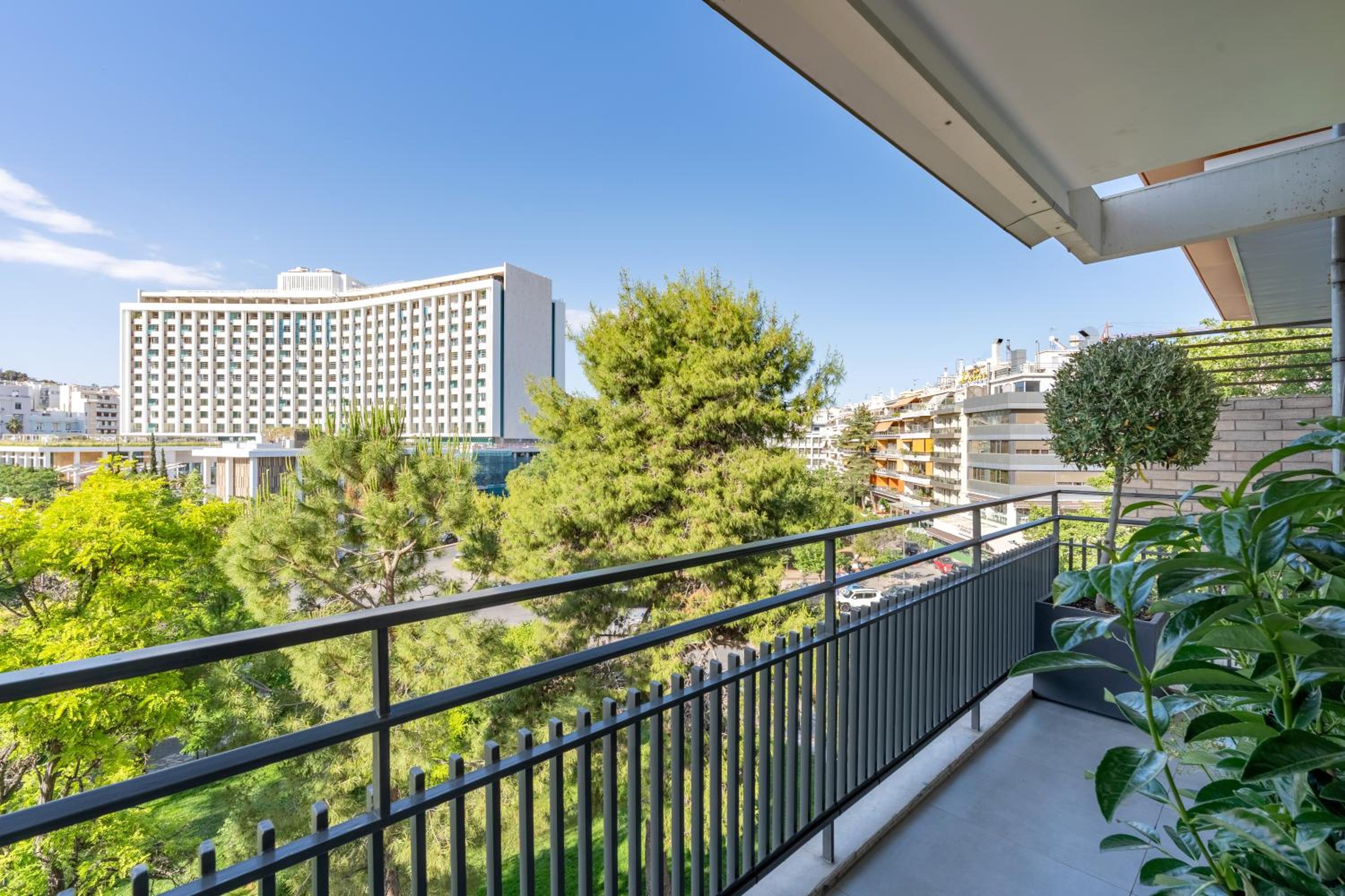 Two-Bedroom Apartment with Balcony photo 2