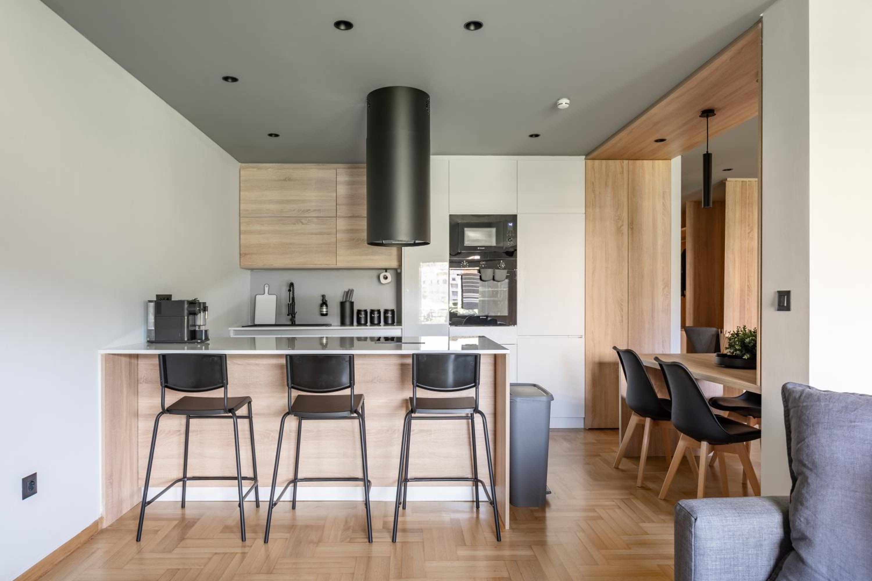Two-Bedroom Apartment with Balcony photo 3