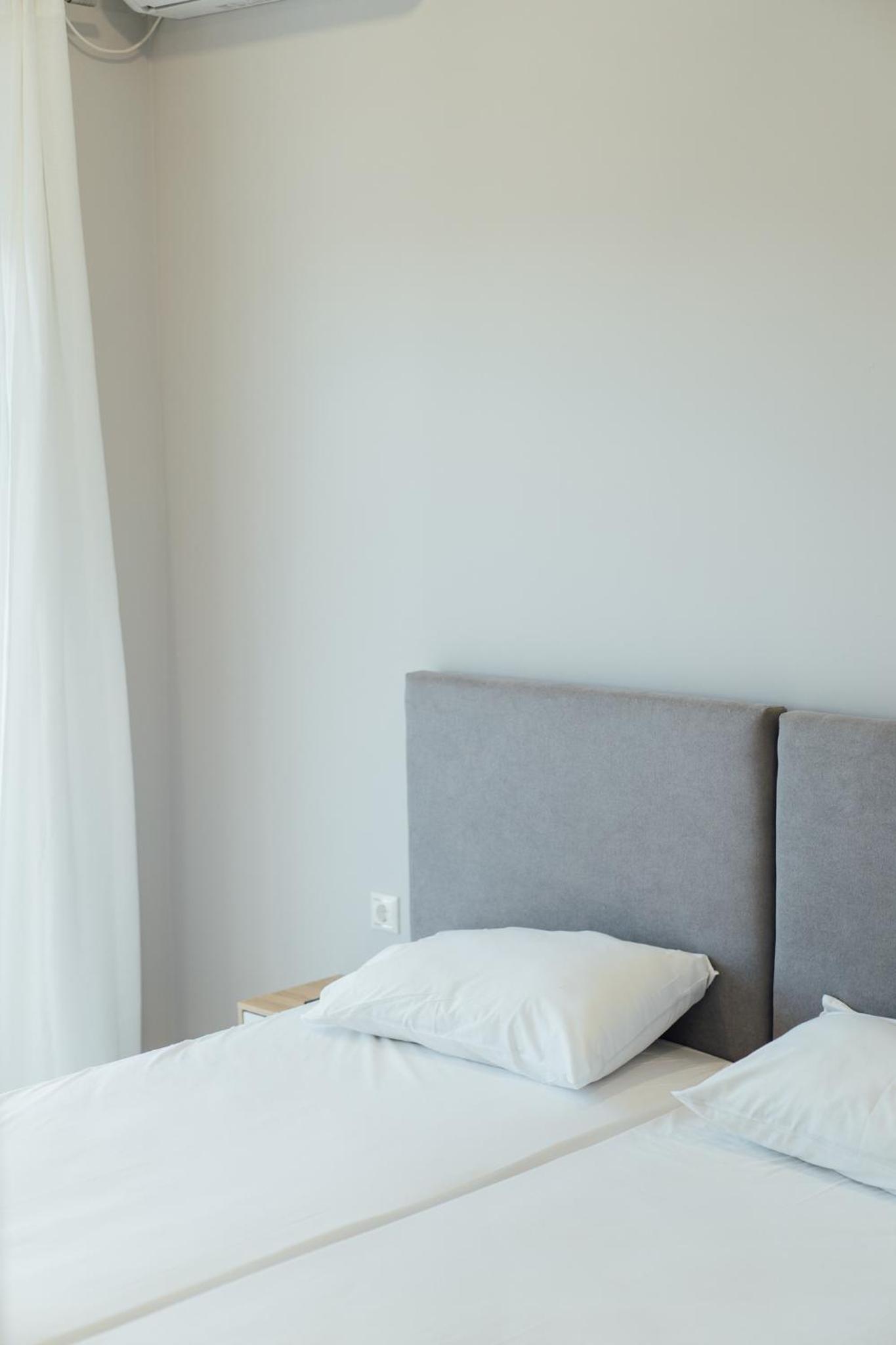 Two-Bedroom Deluxe Apartment with Balcony