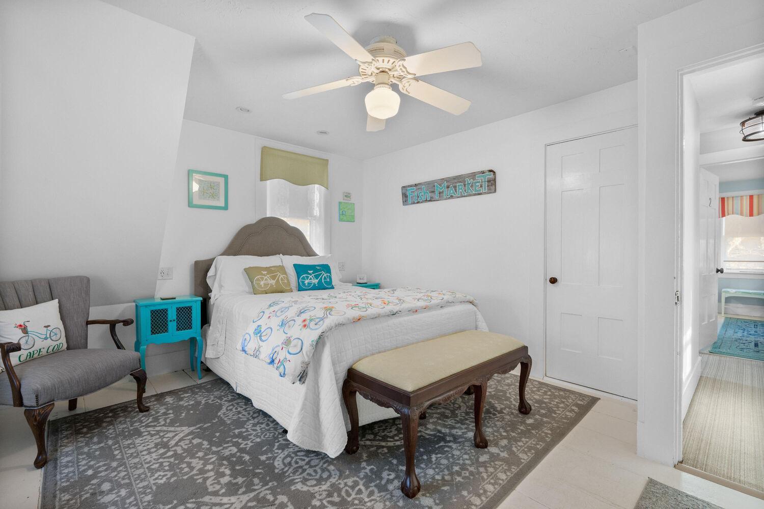 Queen Room photo 1