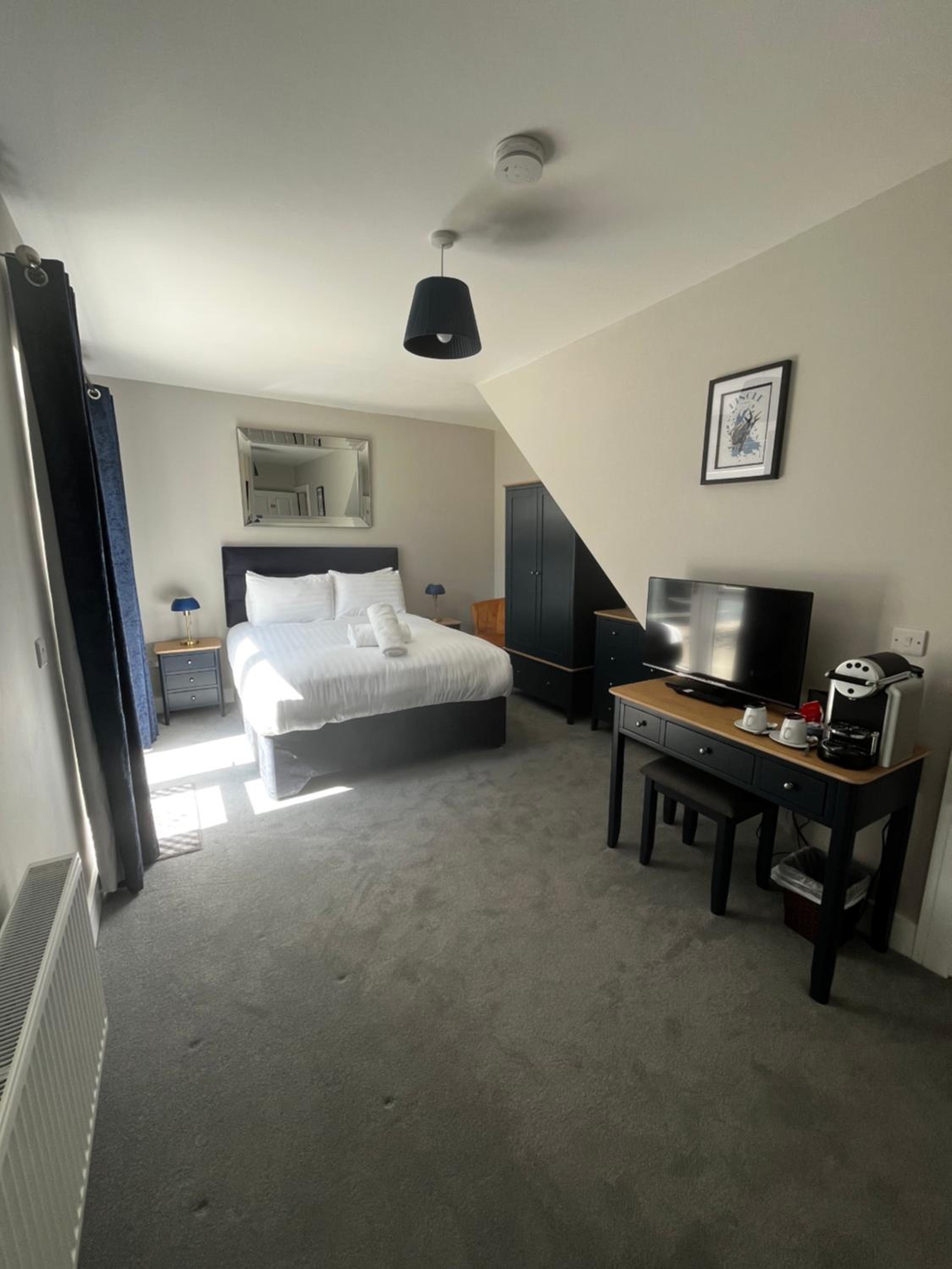 Double Room with Private Bathroom