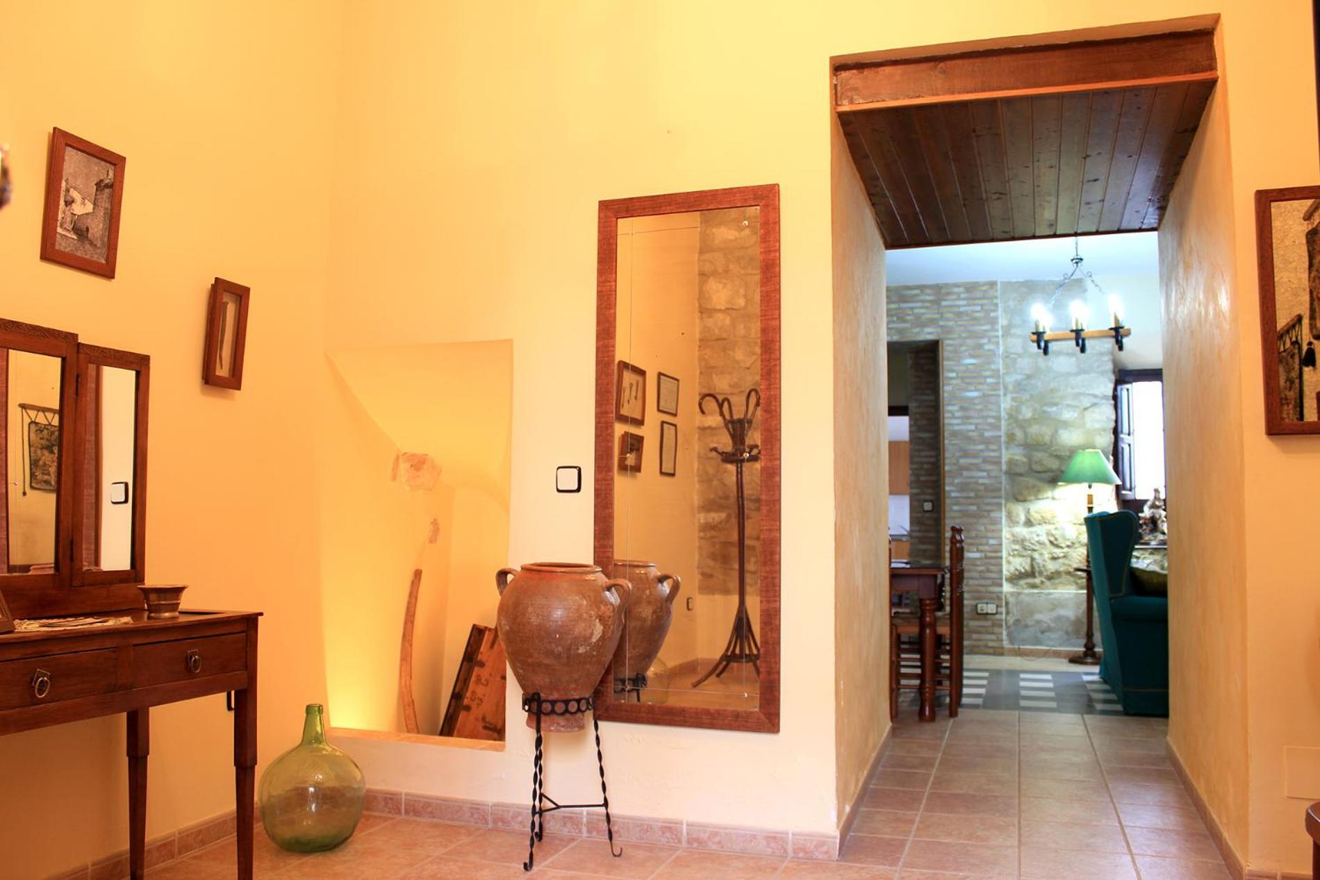 Four-Bedroom House - Photo 8
