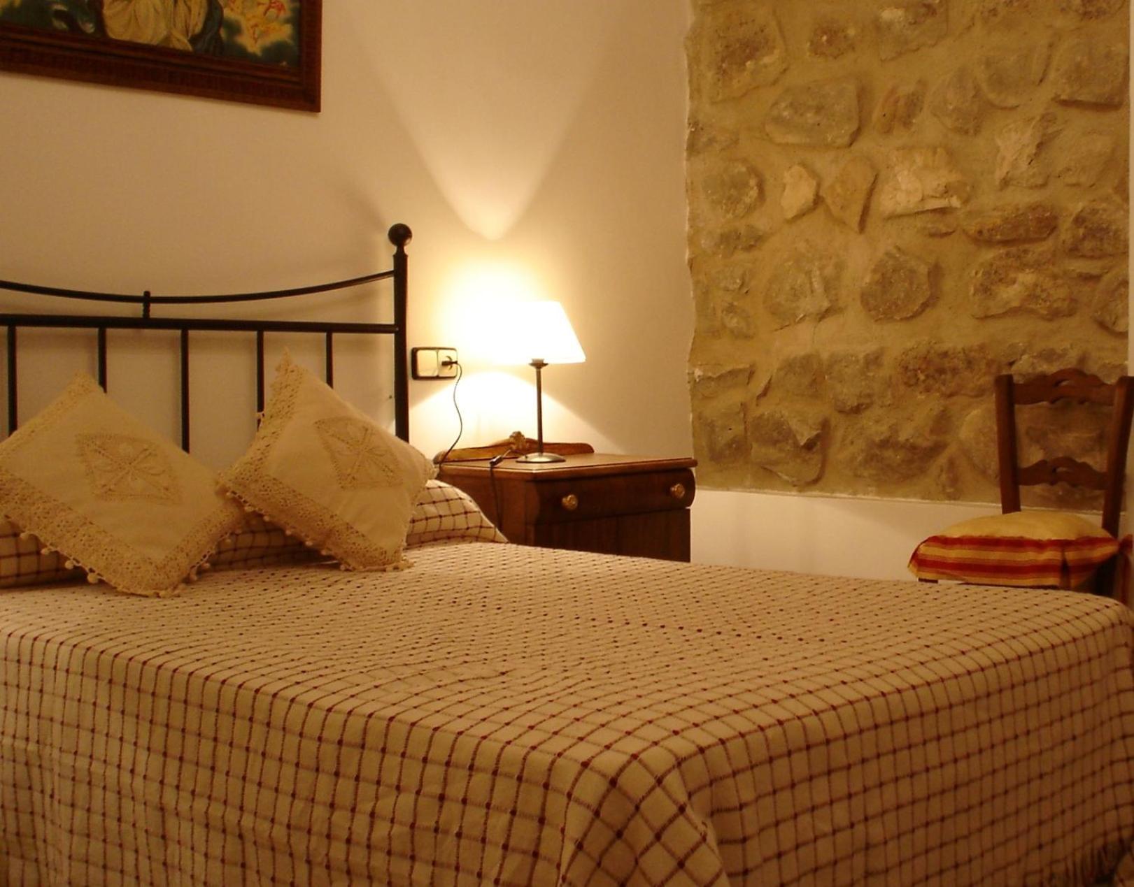 Four-Bedroom House - Photo 3