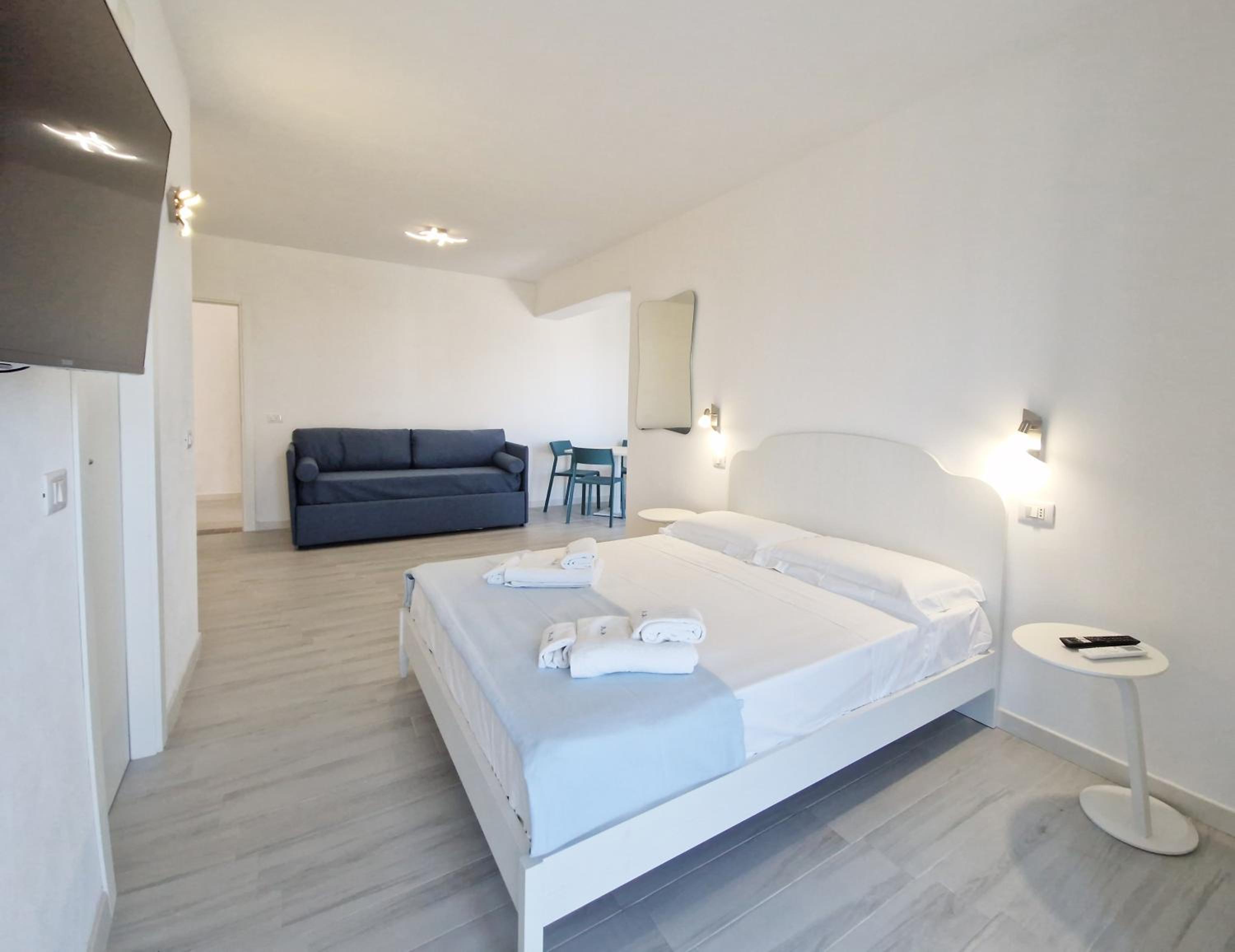 Junior Suite with Sea View photo 2