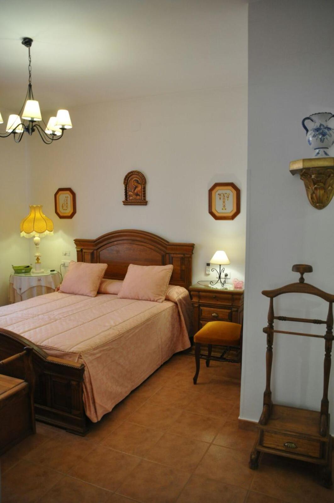 Double Room with Private Bathroom photo 2