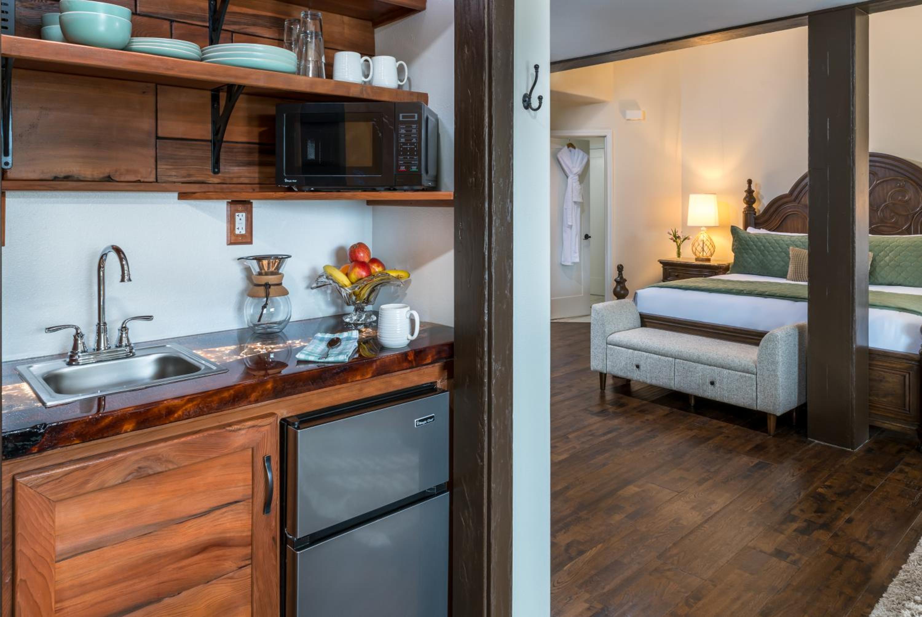 Superior King Room