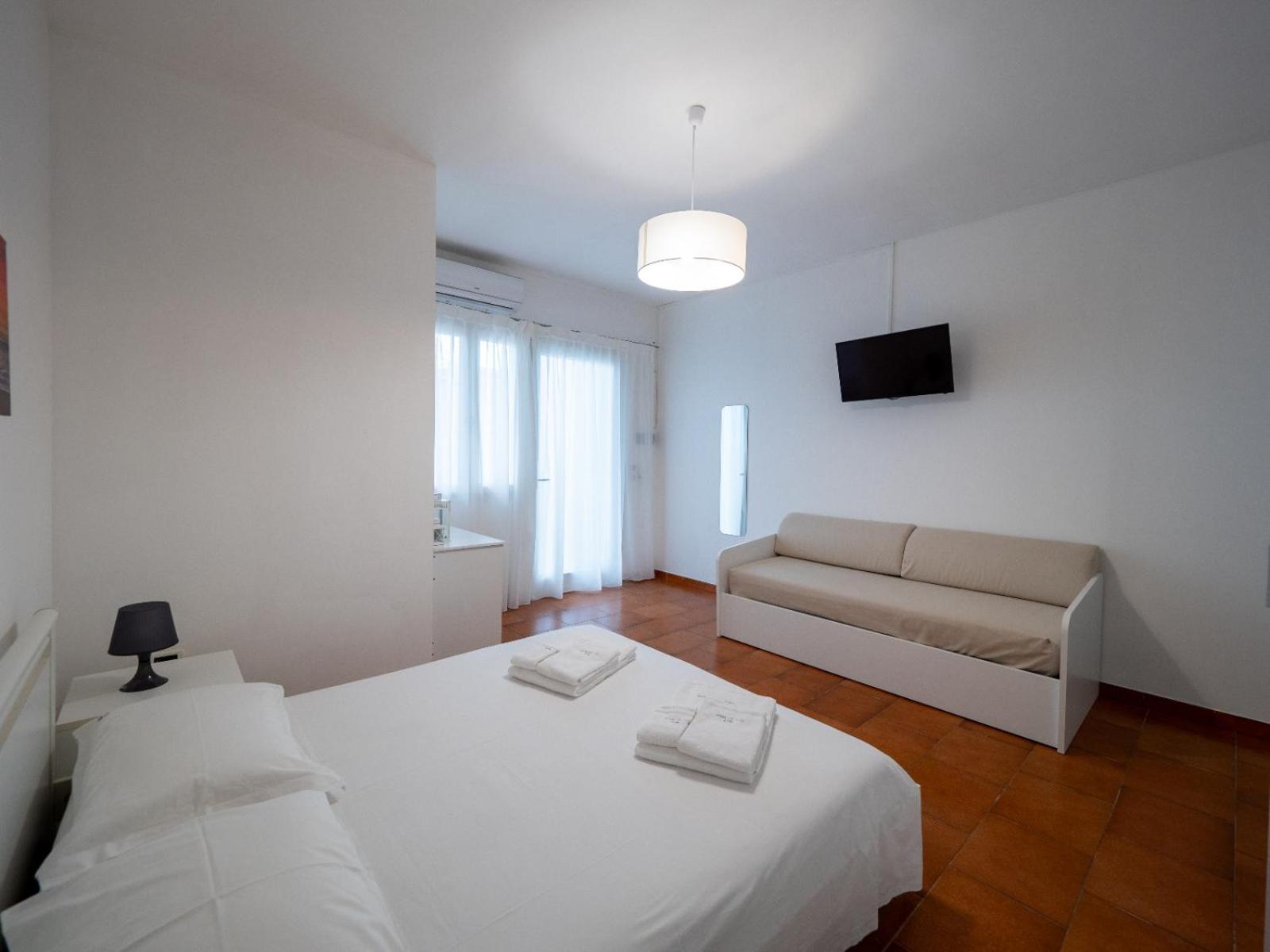 Triple Room with Private Bathroom