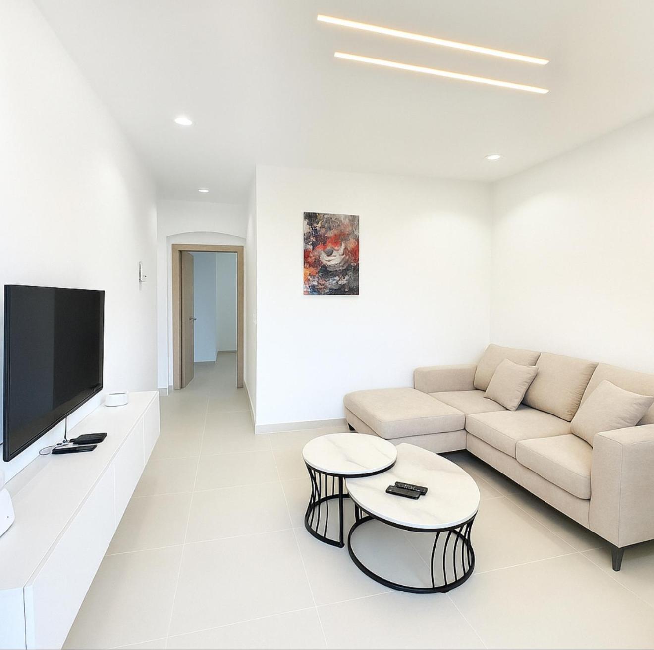 One-Bedroom Deluxe Apartment photo 1
