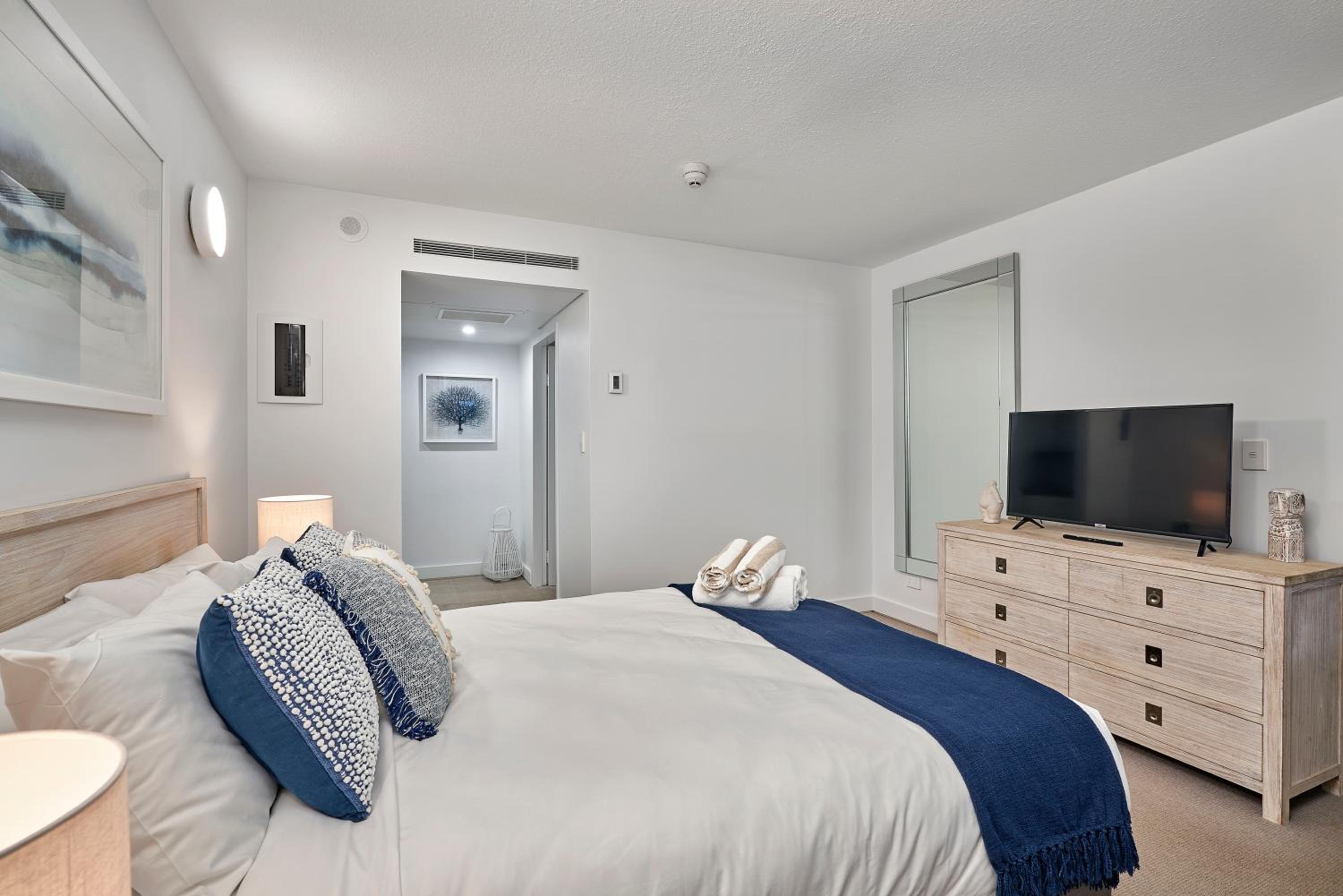 Apartment With Balcony 4102 photo 2