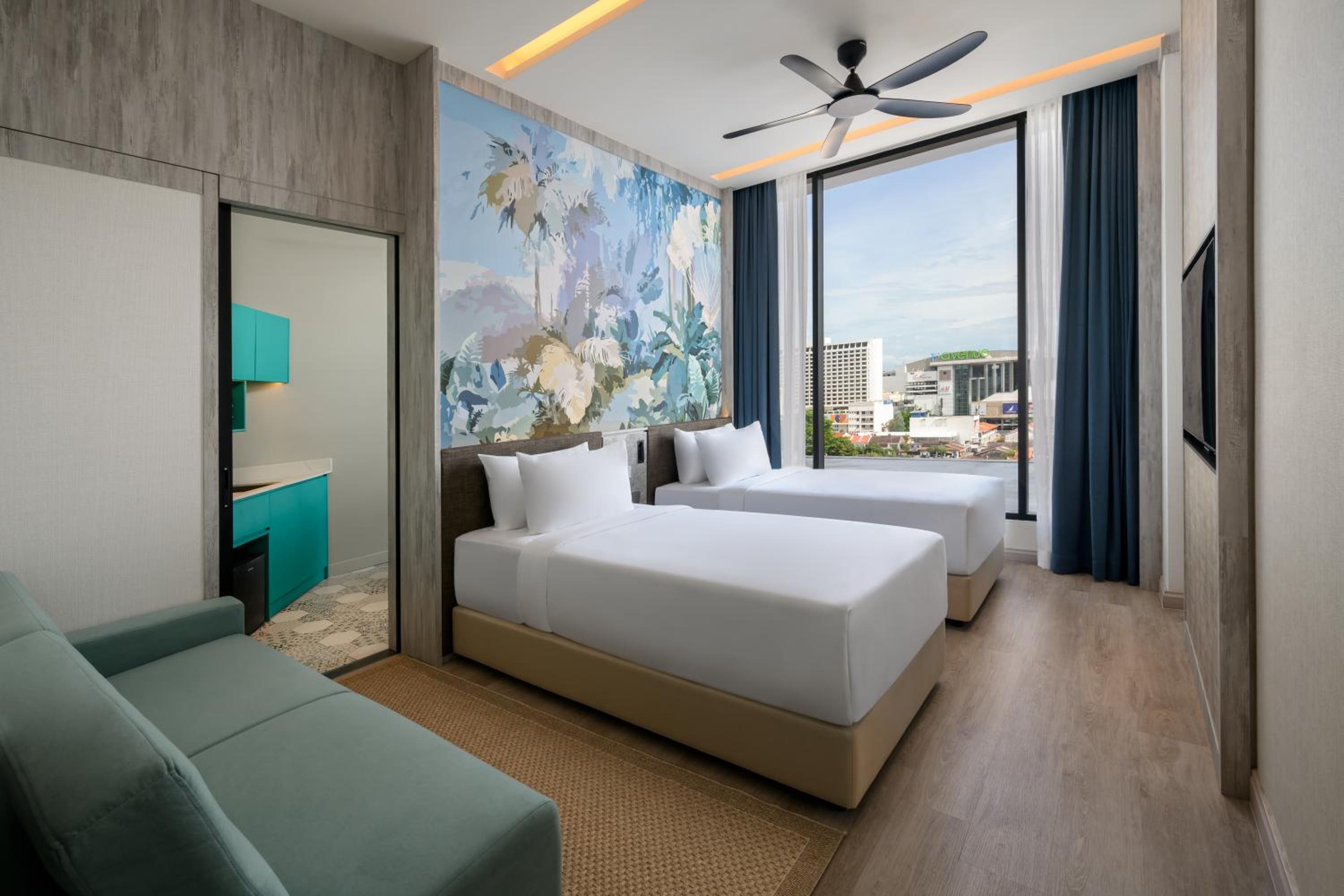 Stay 2 Pay1 Macallum Room Package (Half Board)