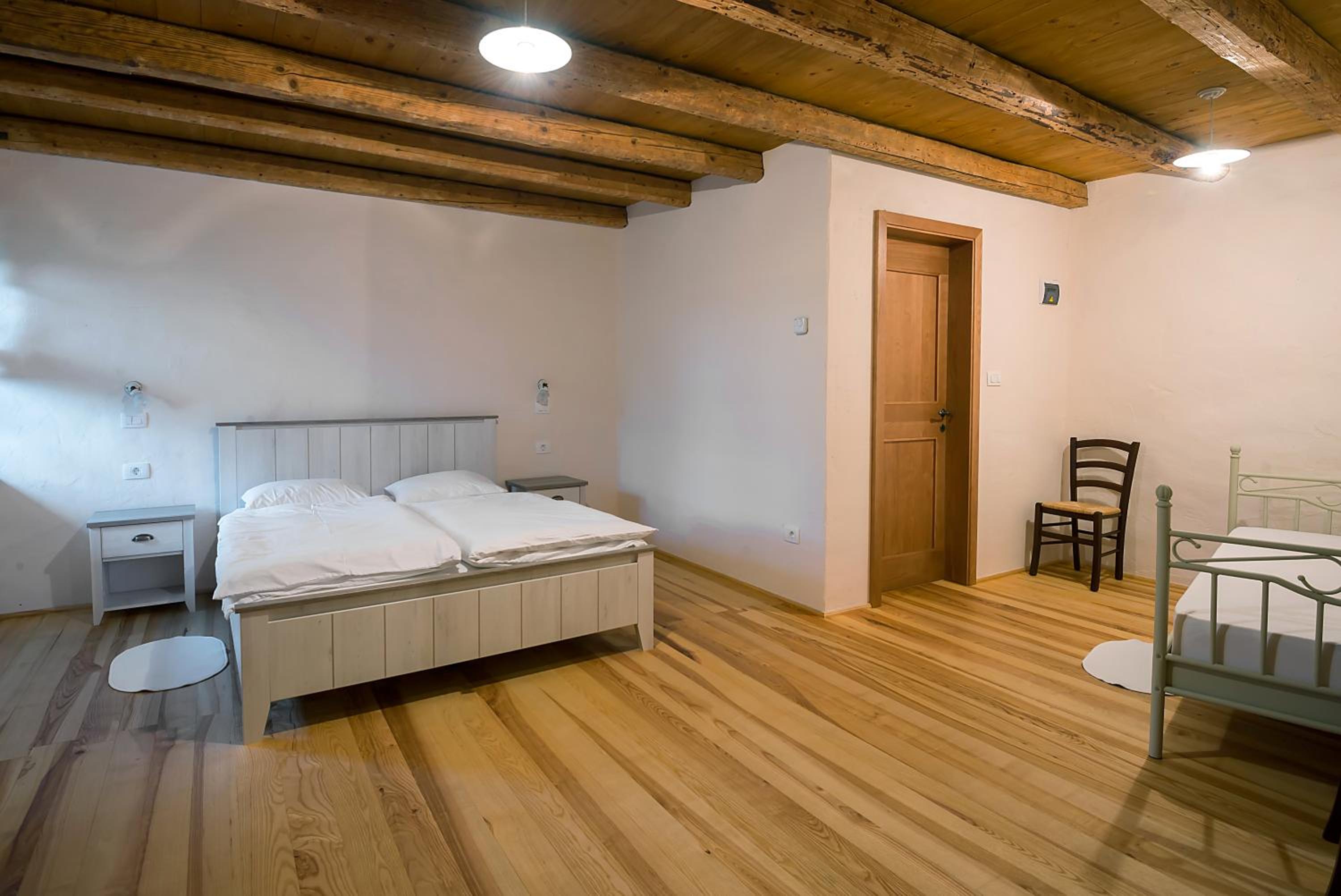 Triple Room with Private Bathroom photo 2