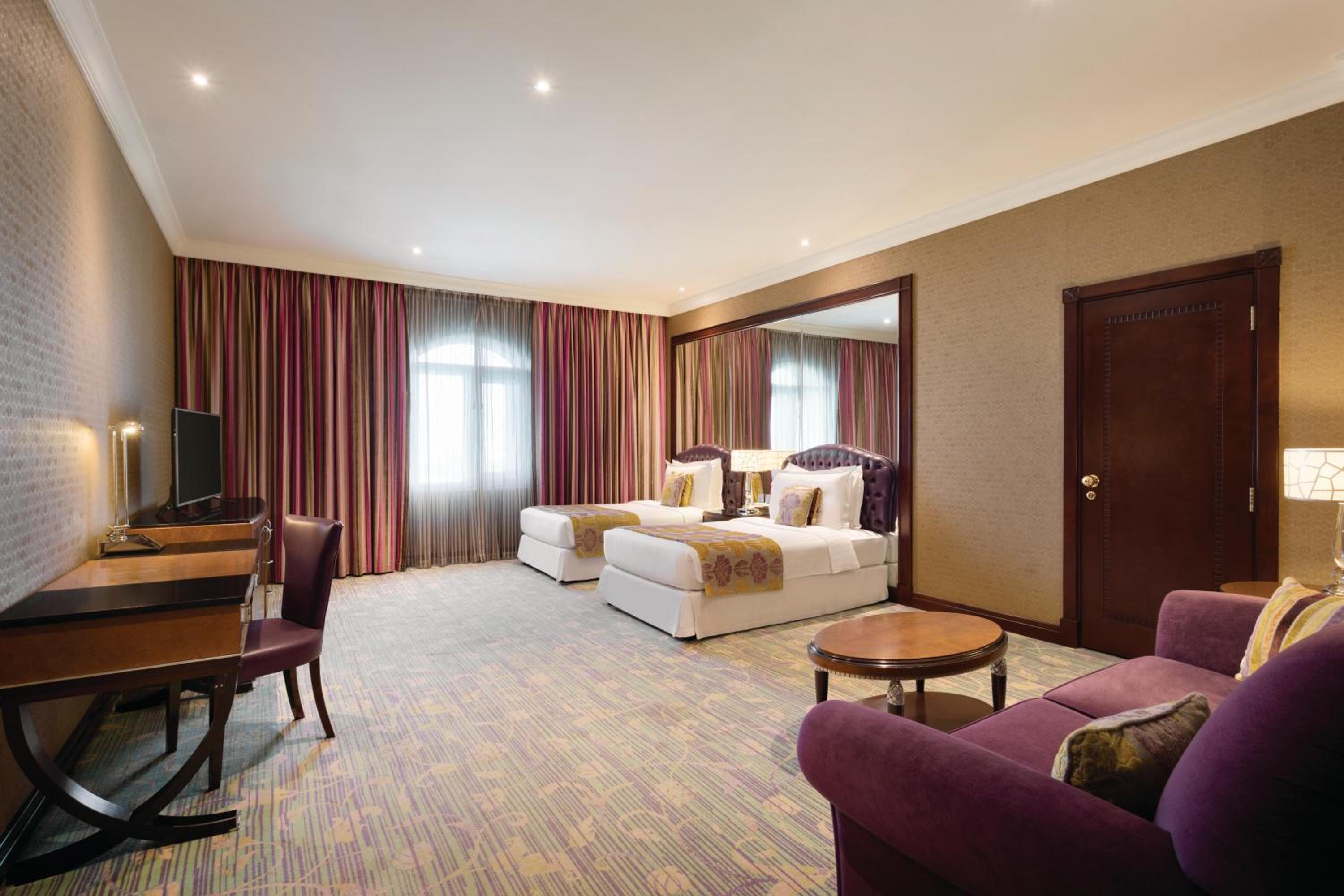 Executive King Room - Photo 1