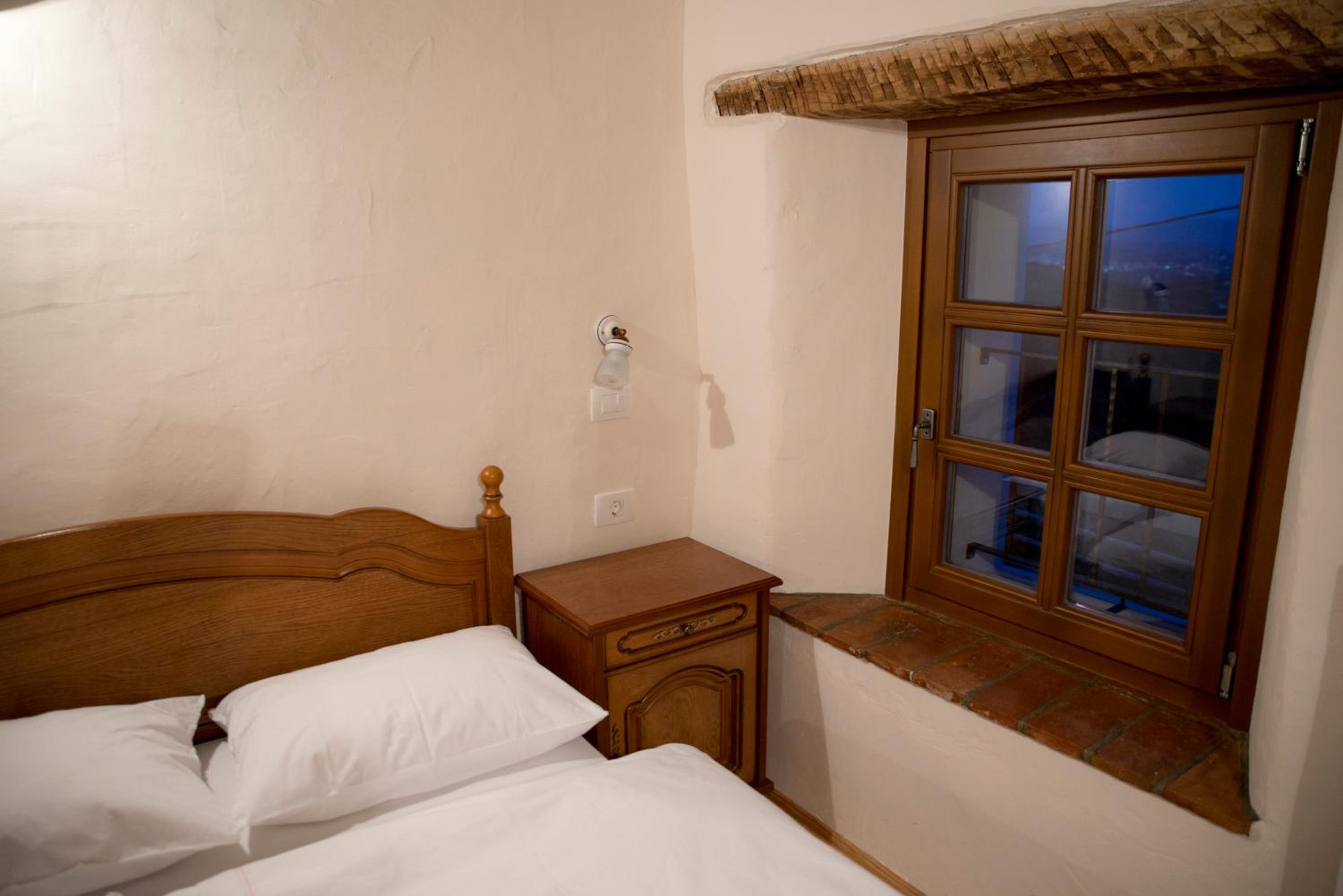 Double Room with Private Bathroom photo 1