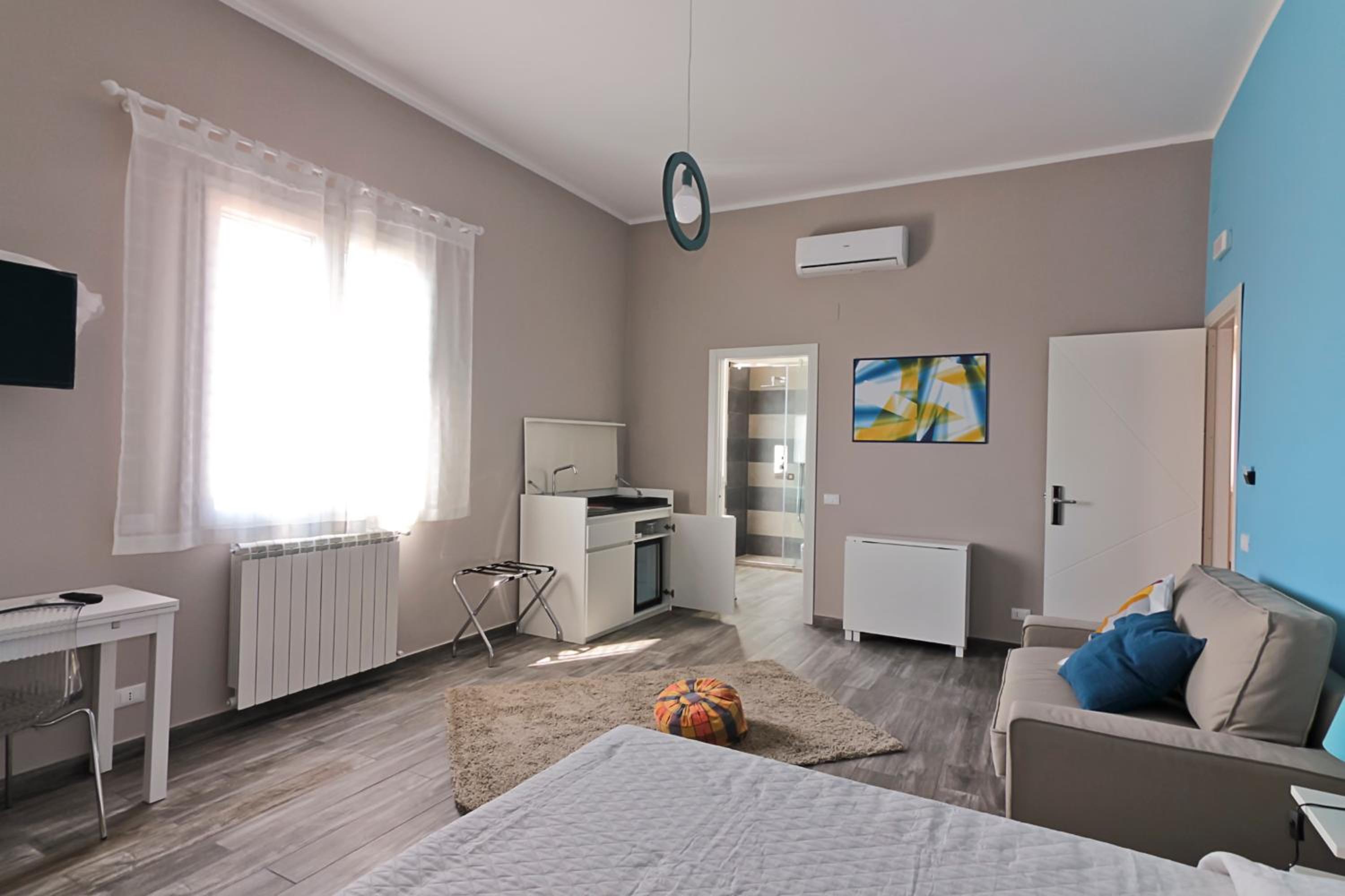 Luxury Quadruple Room - Photo 22